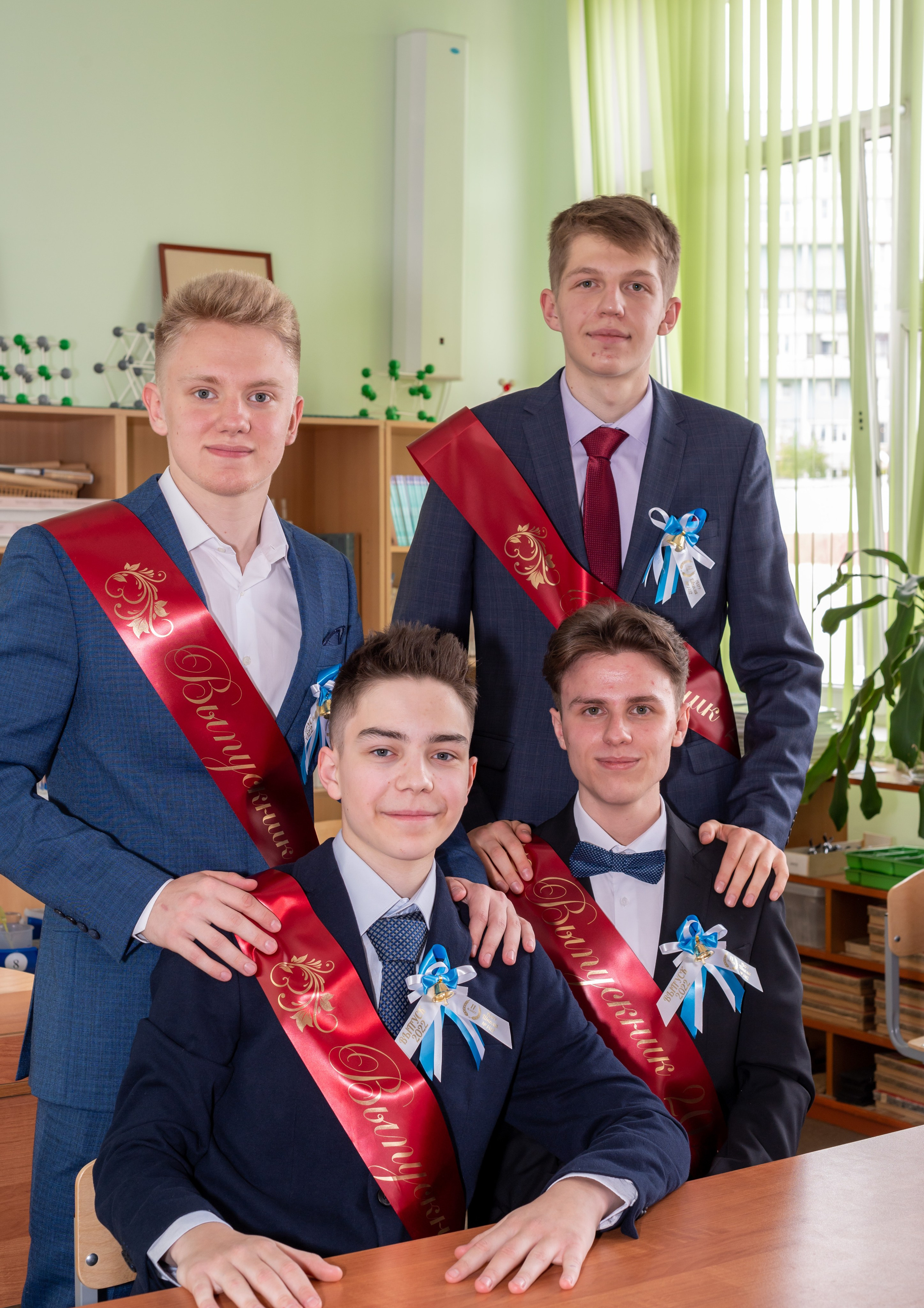 Последний звонок Школа 1412. Детский и семейный фотограф г. Москва Оксана Катаджи