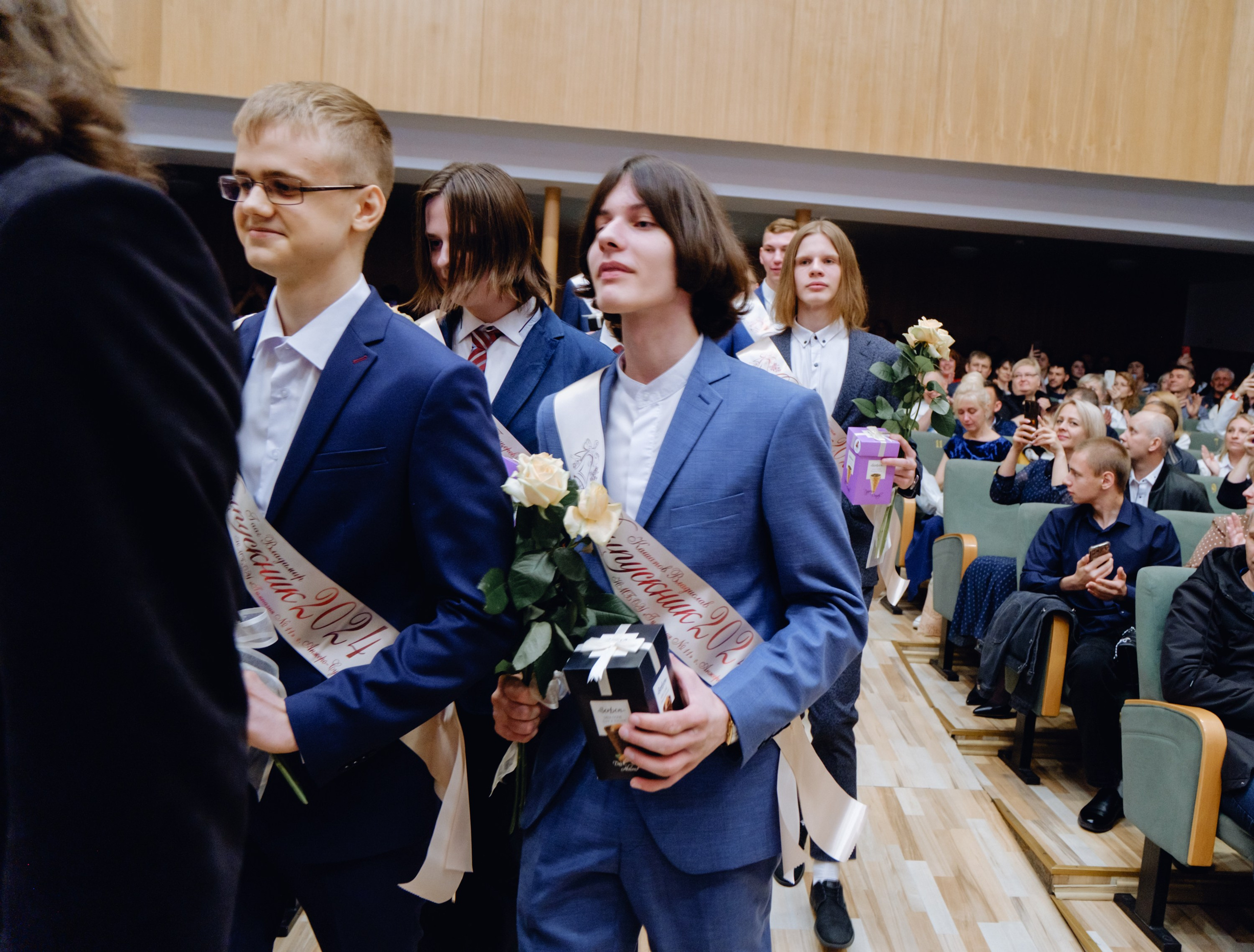 Последний звонок 11 класс. Фотограф Софья Володкина