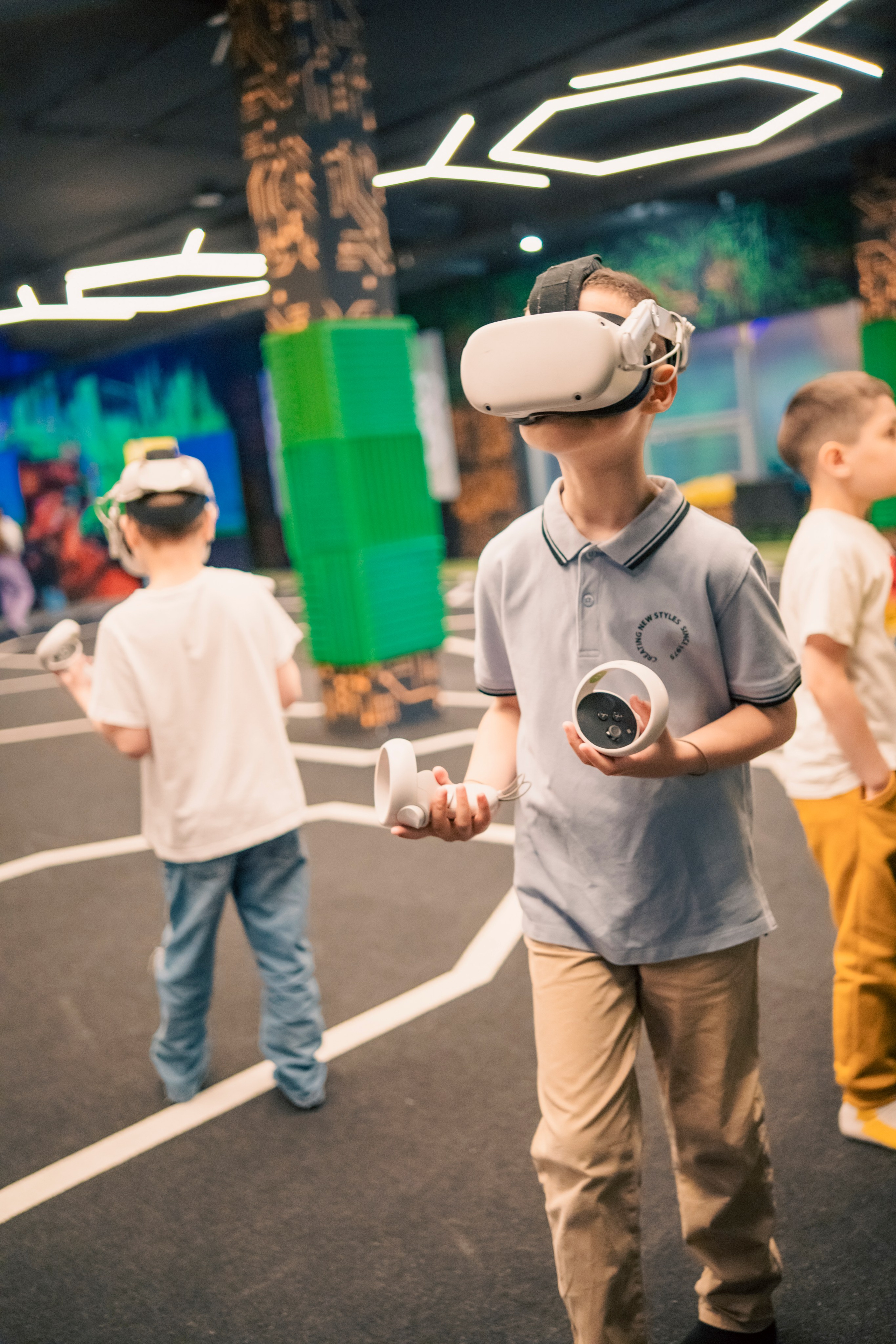 VR April-May. Felixtones