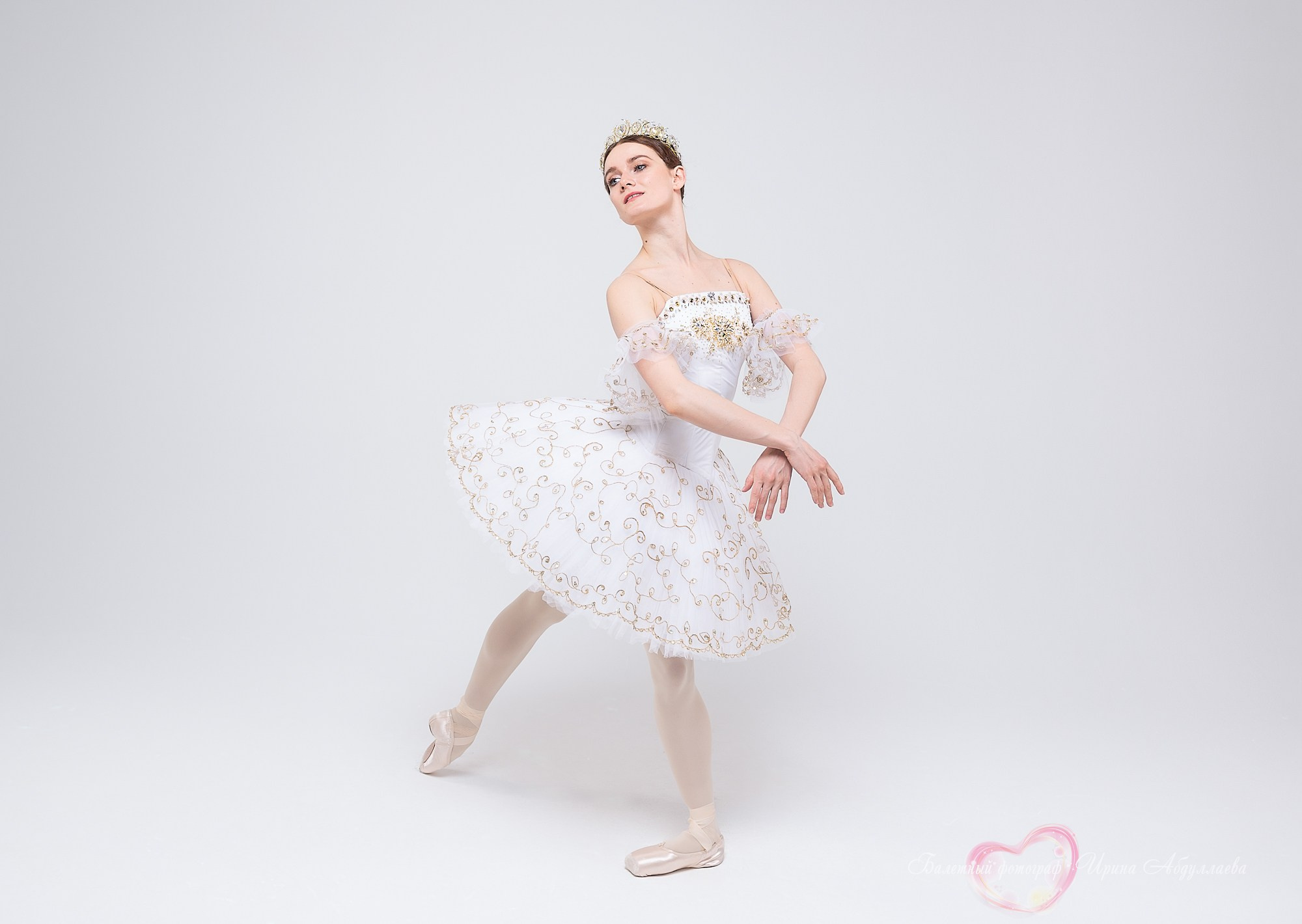 Ведущая балерина Классического национального балета Марина Окунева