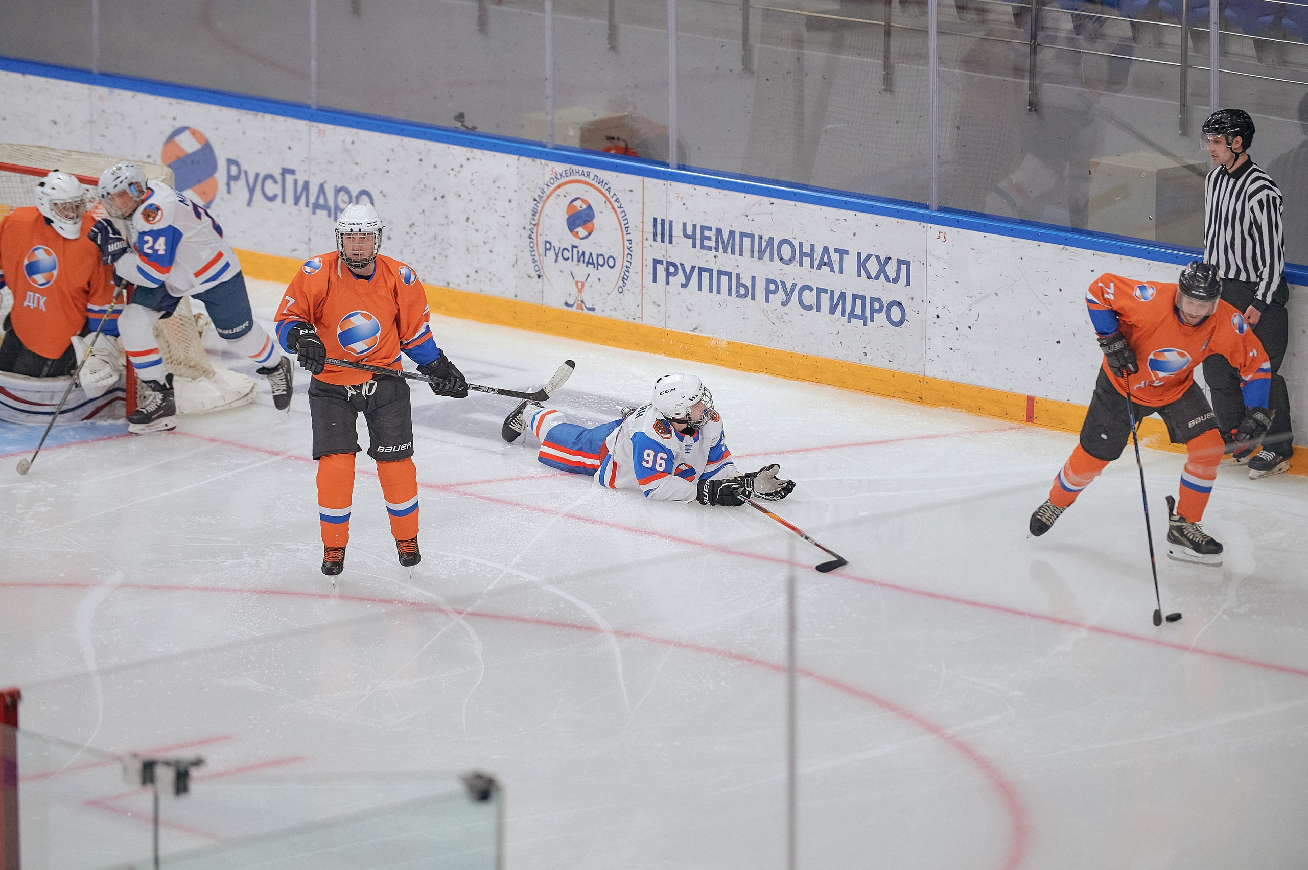 Портфолио репортажной фотосъёмки: Кристалл арена — Хоккей — РусГидро. Фотограф Яковлев Роман — Красноярск