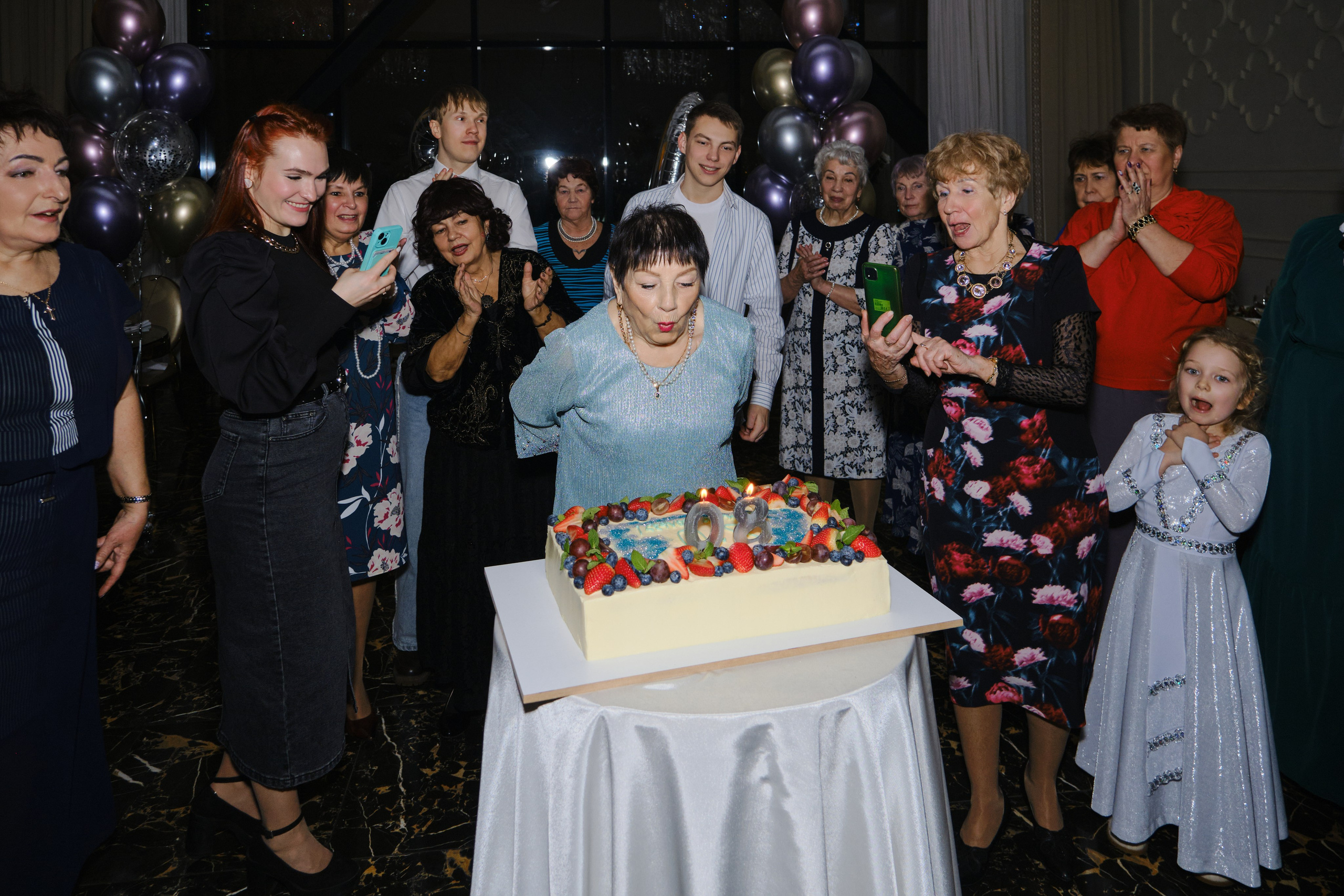 Фотограф на день рождения и корпоратив в Санкт-Петербурге | Филипп Линзин. Репортажный и портретный фотограф в Санкт-Петербурге Филипп Линзин