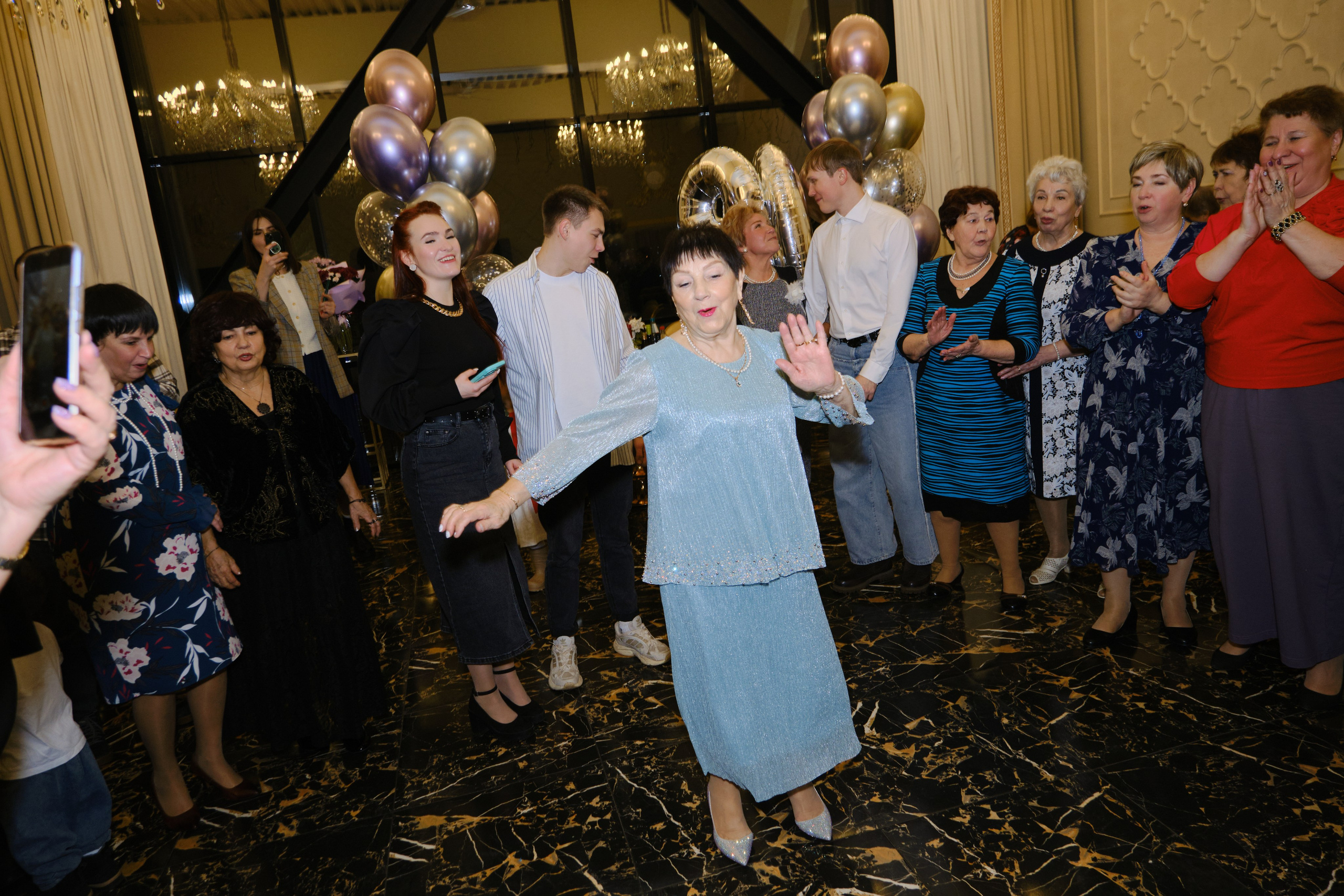 Фотограф на день рождения и корпоратив в Санкт-Петербурге | Филипп Линзин. Репортажный и портретный фотограф в Санкт-Петербурге Филипп Линзин