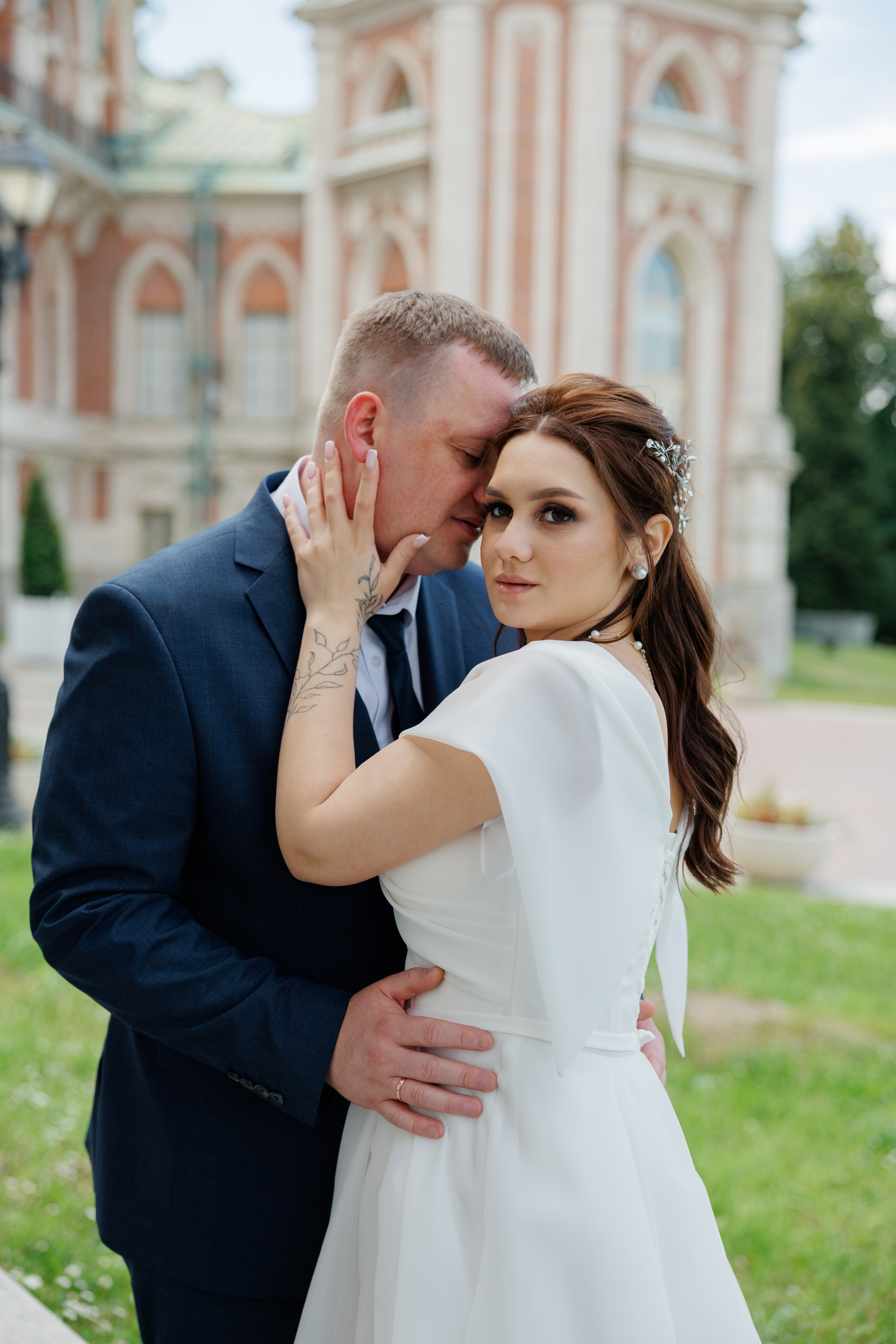 Свадебная фотосессия в Царицыно. Свадебная съёмка в Москве