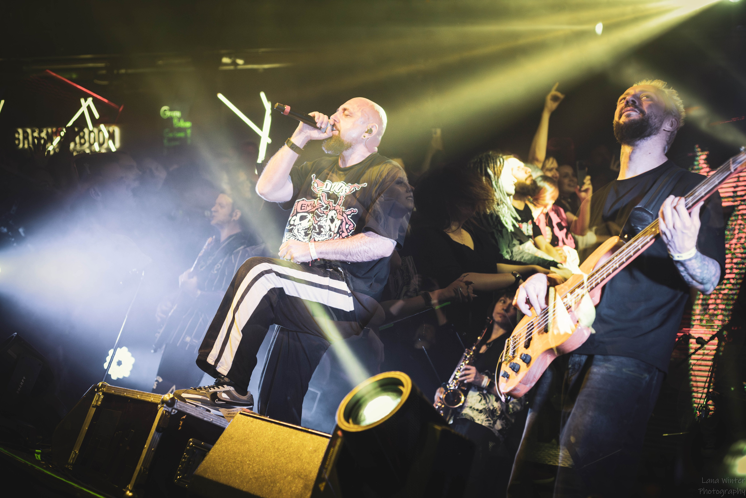 7000$ (29 июня 2025 года, Москва, клуб Урбан). Фотограф Светлана Блинова, Москва и Московская область