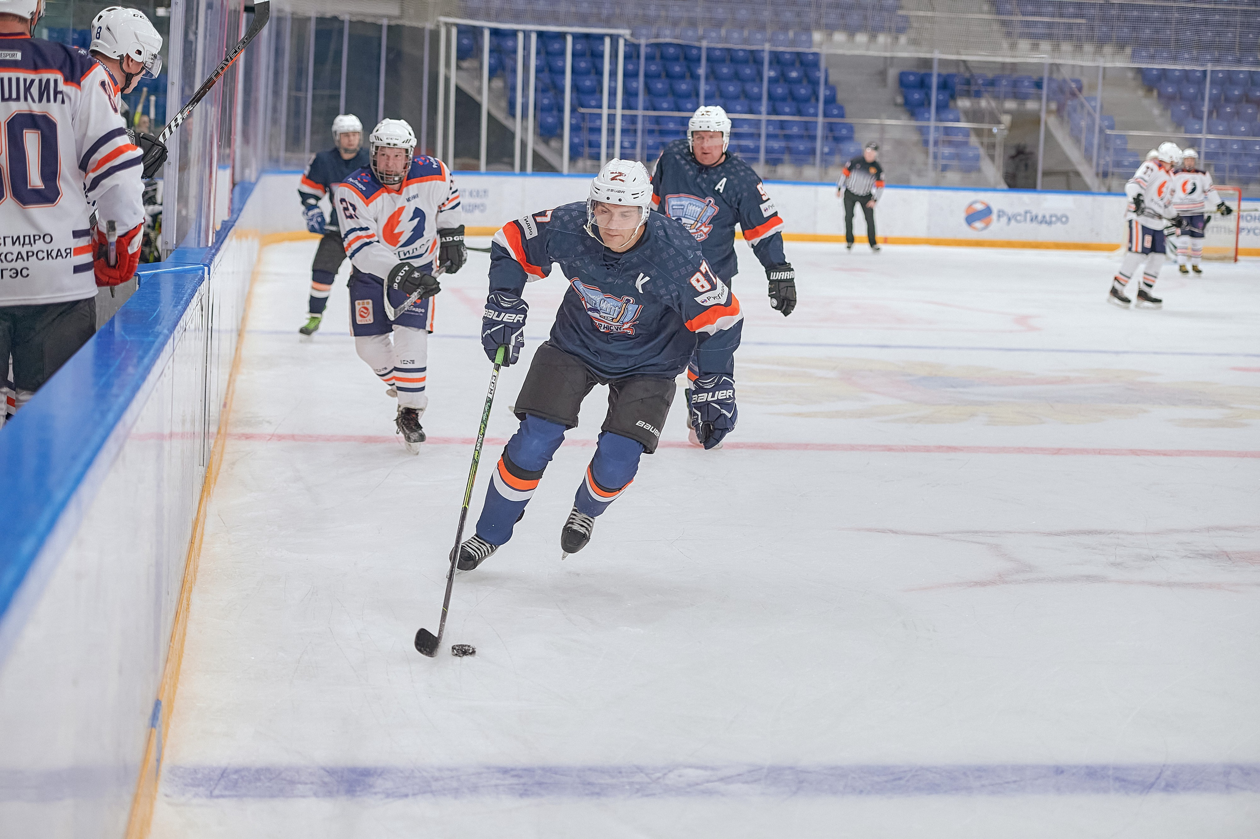 Портфолио репортажной фотосъёмки: Кристалл арена — Хоккей — РусГидро. Фотограф Яковлев Роман — Красноярск