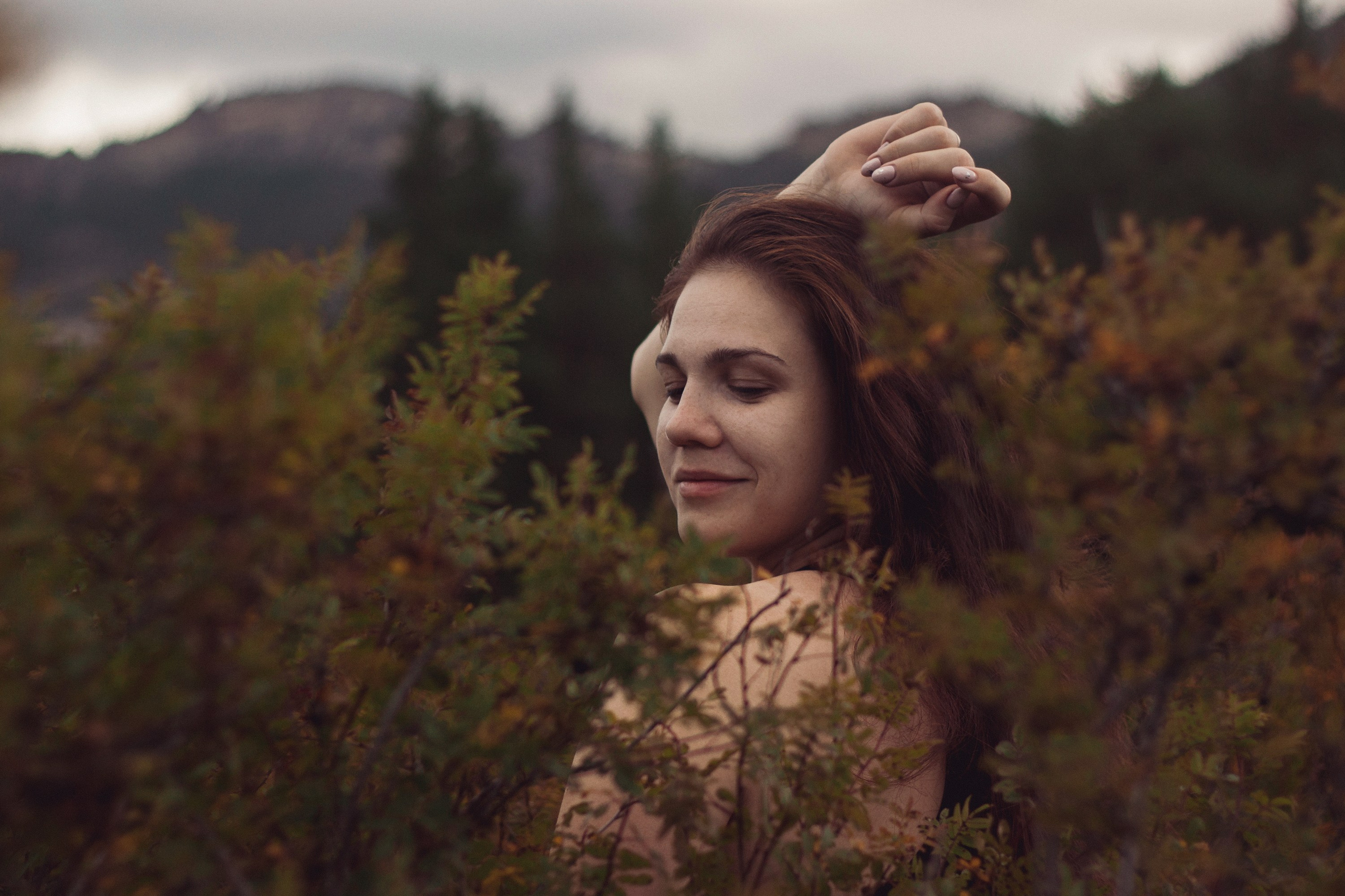 Саша во мхах / Каркаралинск. Фотограф Наталья Гончарова. Снимаю живые портреты в Алматы