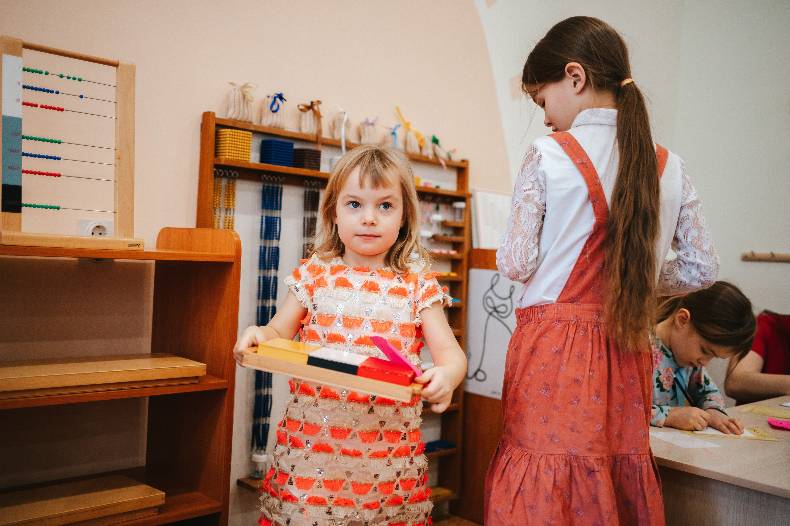 8 марта в Монтессори-саду. Семейный lifestyle фотограф в Санкт-Петербурге Людмила Пахомова