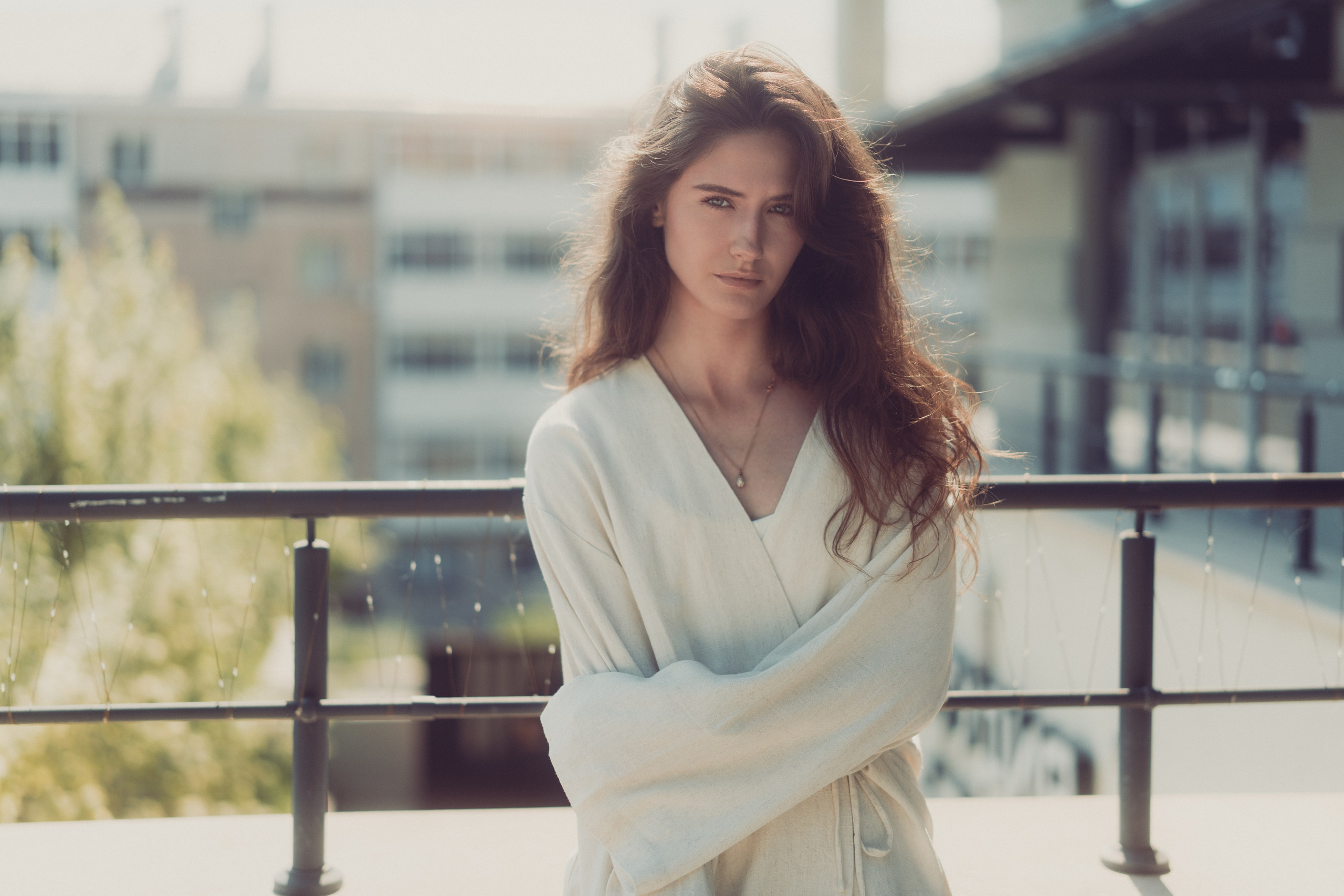 Прогулочная фотосессия с Настей около отеля Тасиго в Казани