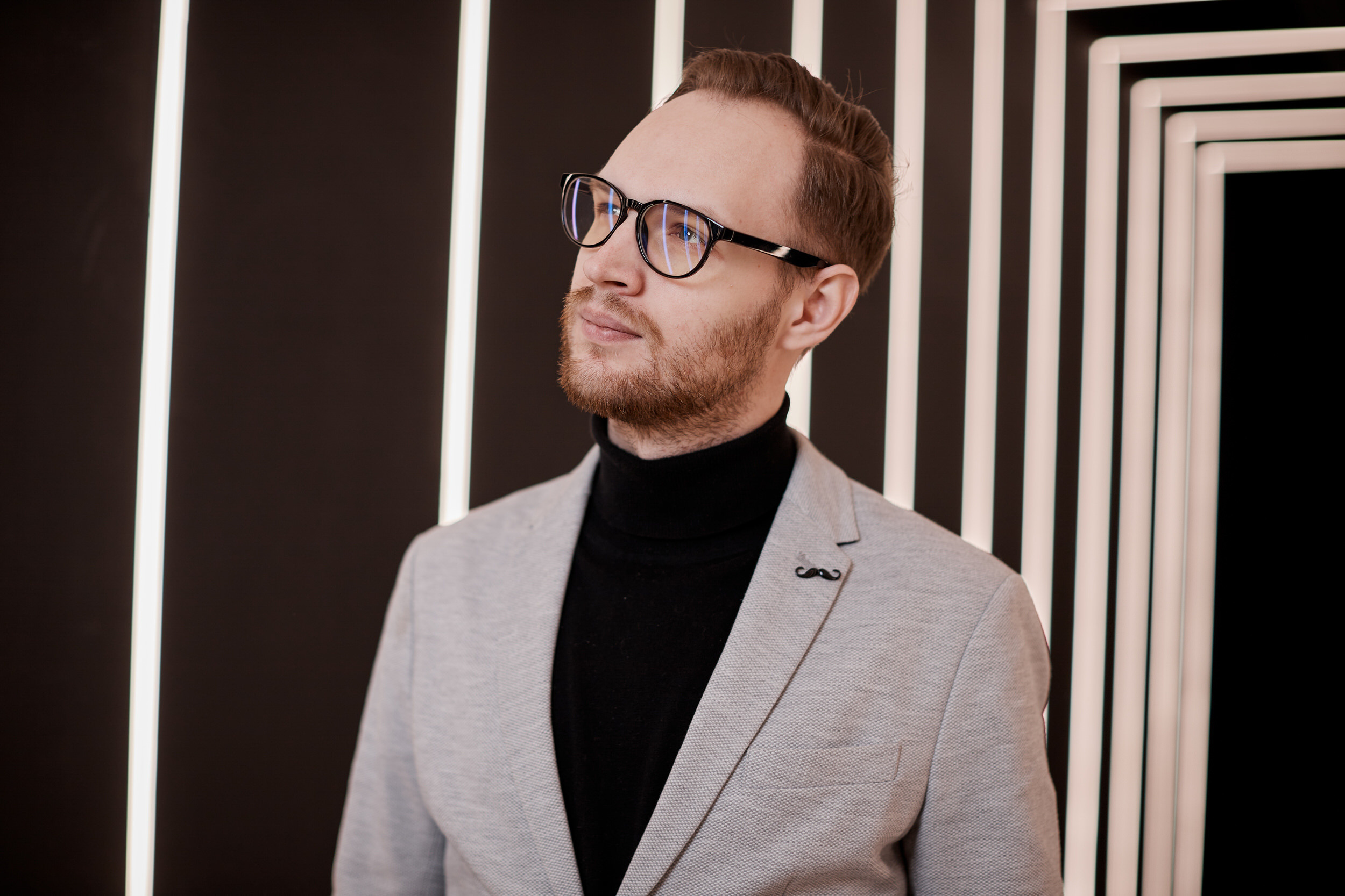 Фотограф для съемки деловой встречи с диллерами. Контент для бизнеса в Екатеринбурге Полдень Медиа