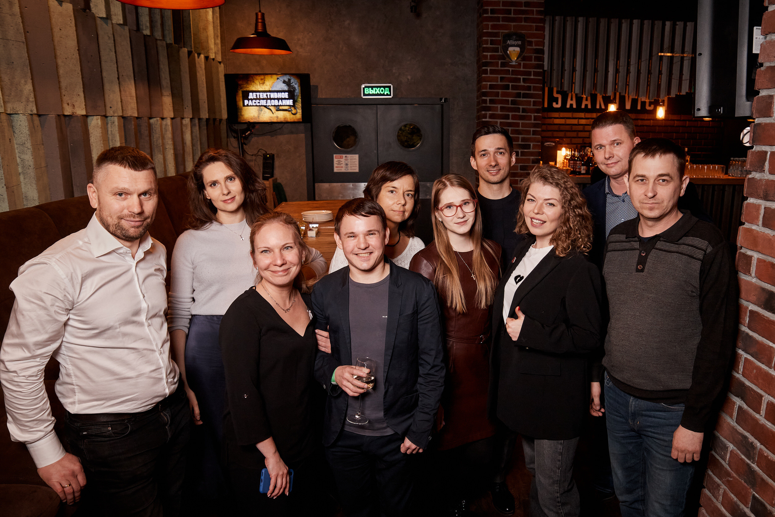 Фотограф для съемки деловой встречи с диллерами. Контент для бизнеса в Екатеринбурге Полдень Медиа