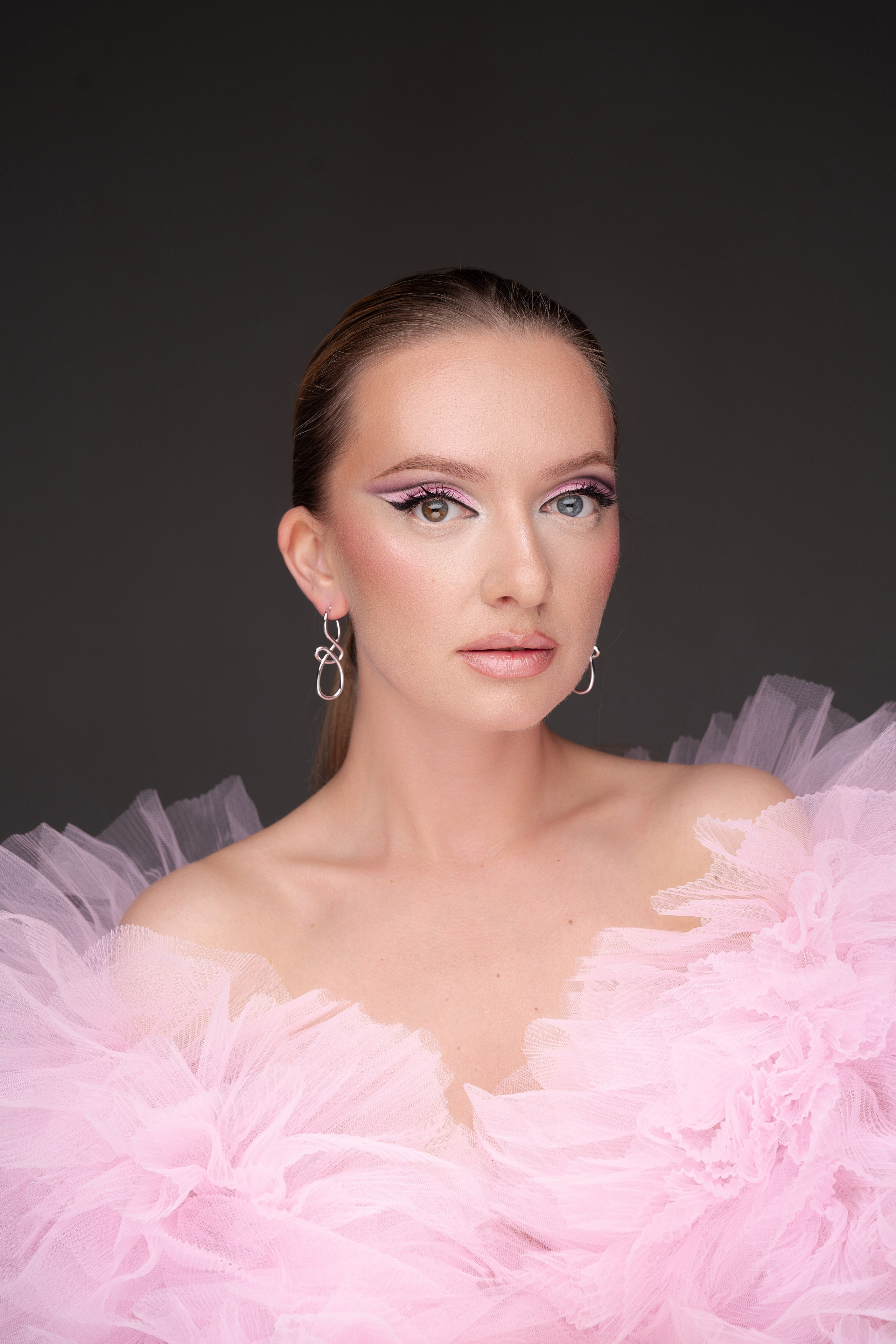 Профессия визажист. Оксана Волик фотограф в Архангельске. Аренда фотостудии White Studio