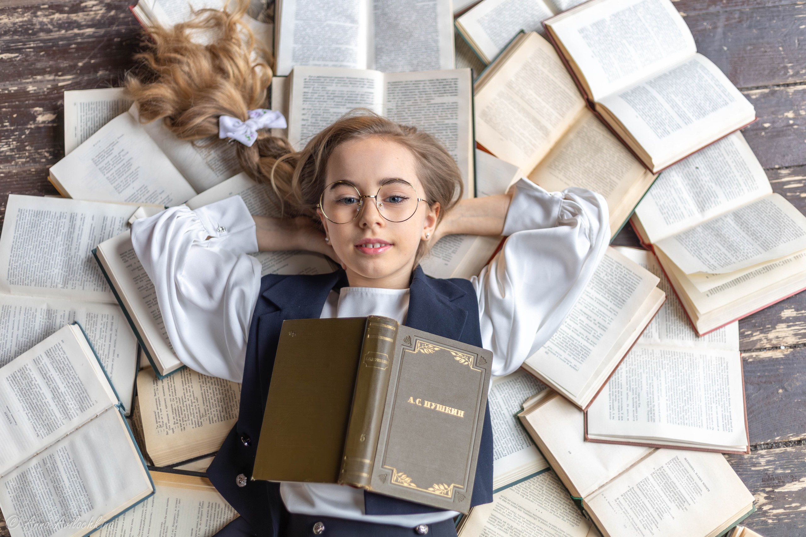 Детские фотосессии для фотоальбомов (школа, детский сад). Семейный и свадебный фотограф в Москве и Домодедово Анна Авилочкина