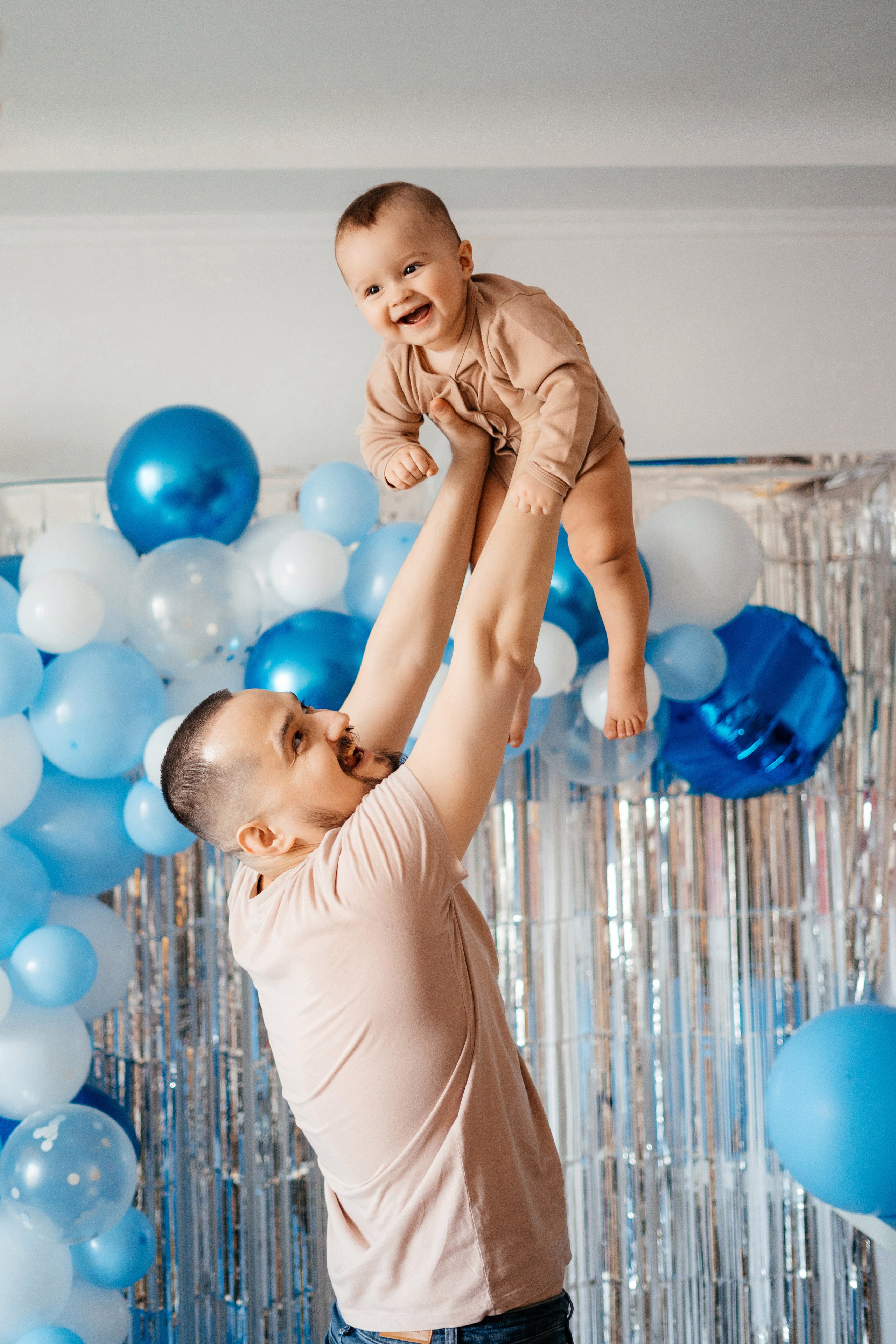 Домашнее годовасие Юры. Главная