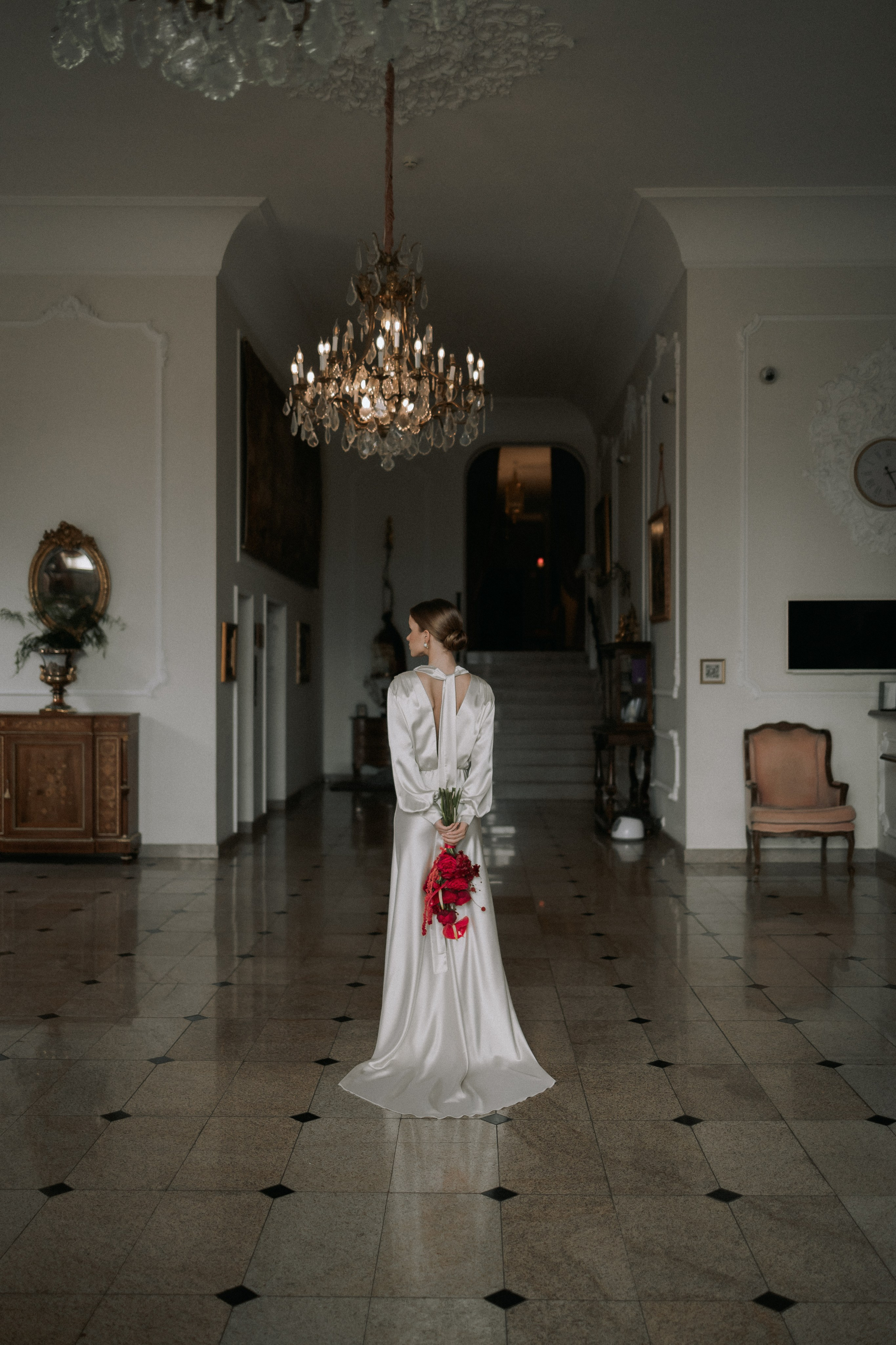 Свадебная прогулка Адель и Артём. Свадебная фотография. Арина Рубах