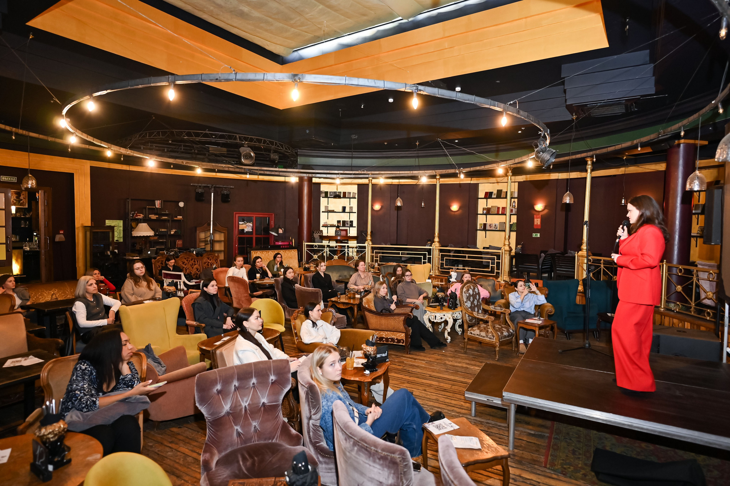 Репортажная съемка МК для клуба itsuptou. ZDARONOKIA Репортажный фотограф