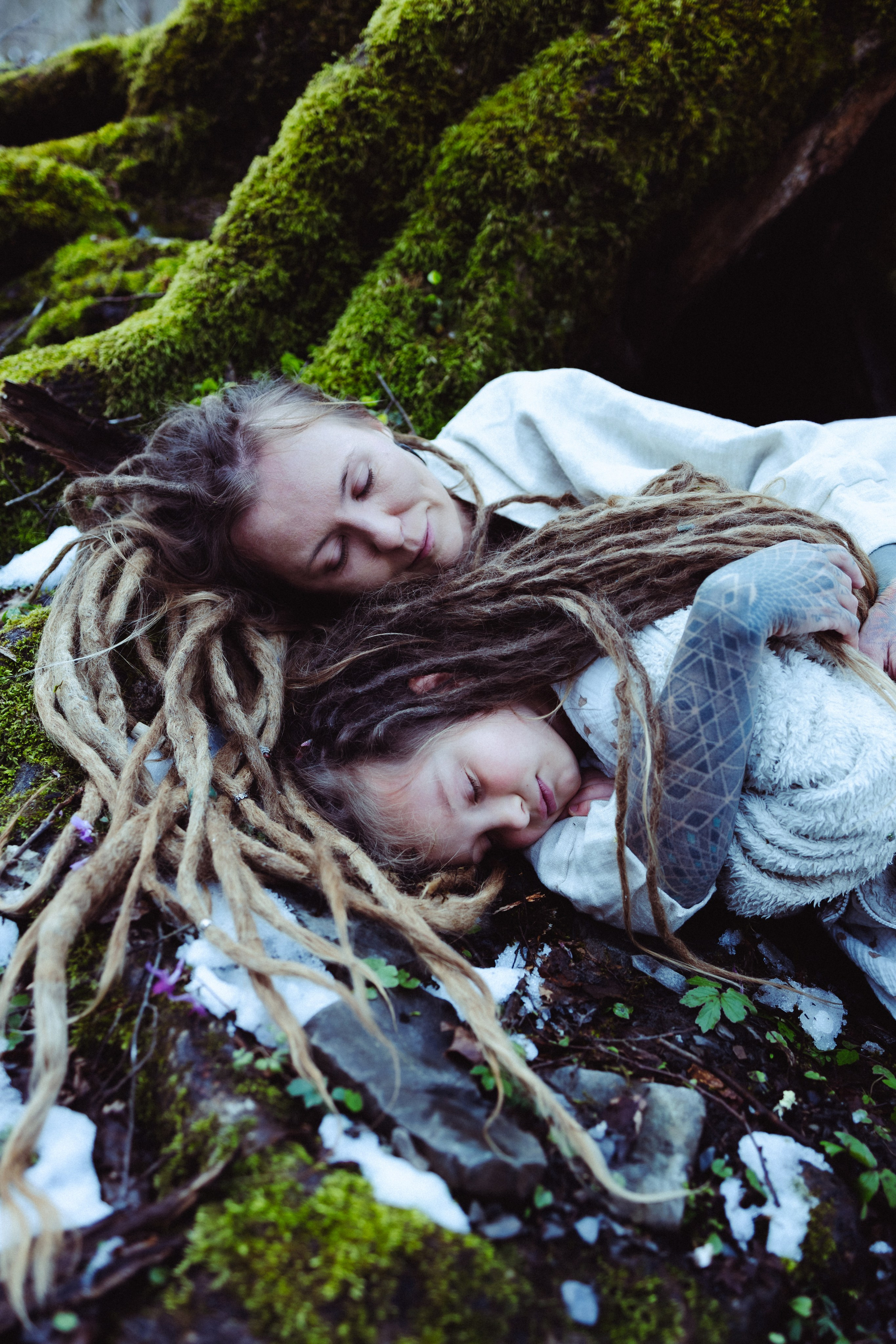 Семейная фотосессия мамы и дочери