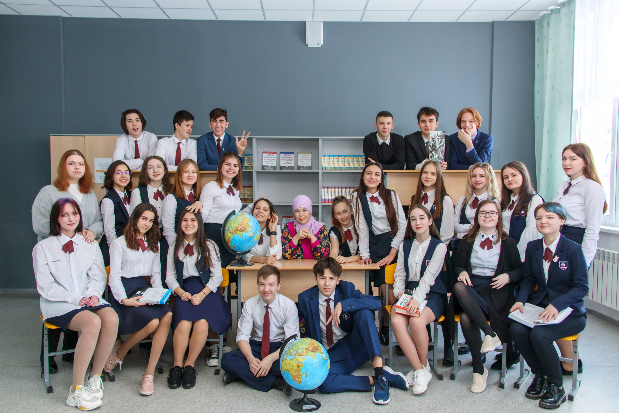 ВИНЬЕТКА. ОБЩАЯ ФОТОГРАФИЯ. 500. Выпускные альбомы для садика и школы в Набережных Челнах