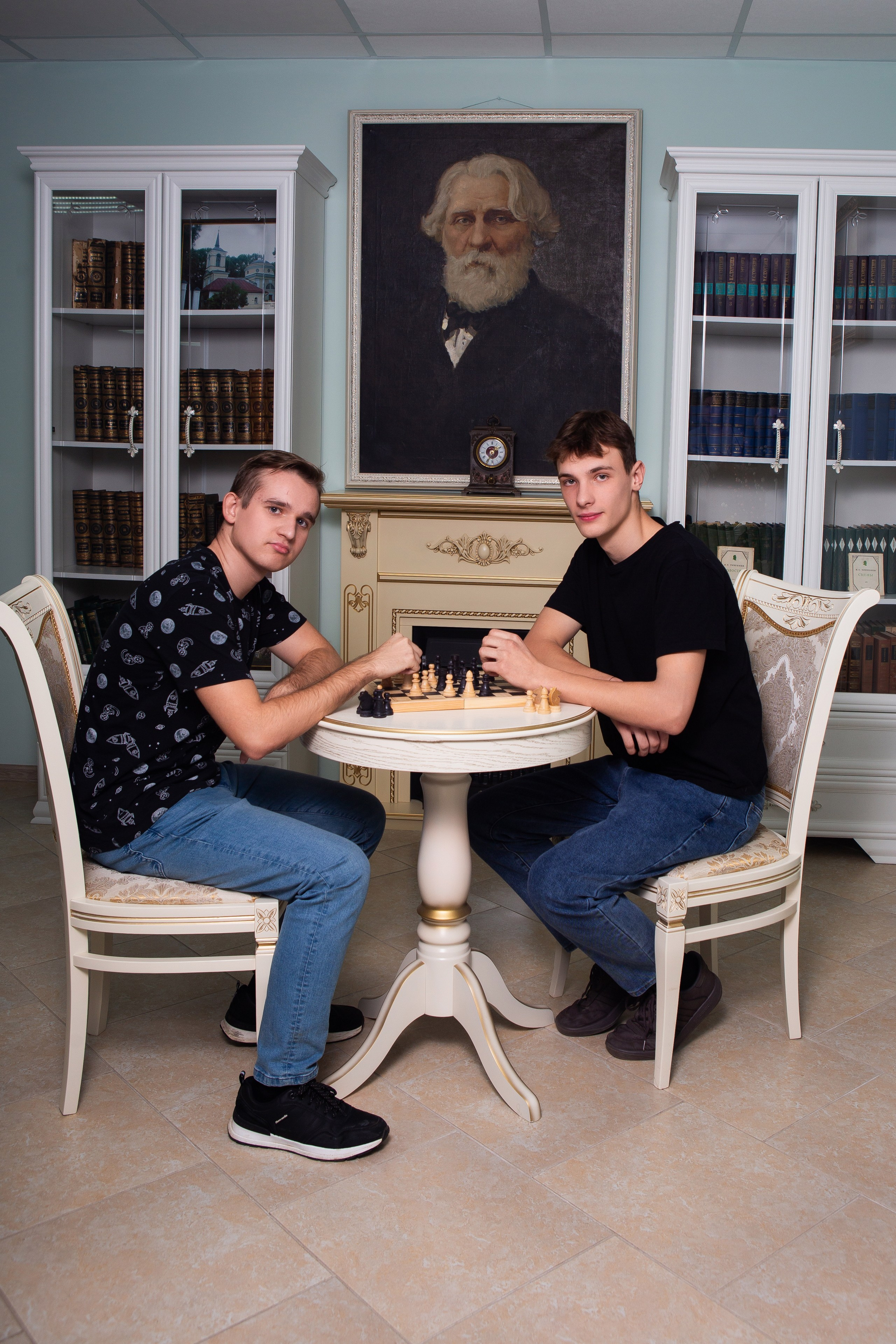 Съемка в библиотеке для 11 класса #2. Профессиональный фотограф в Мценске и Орловской области