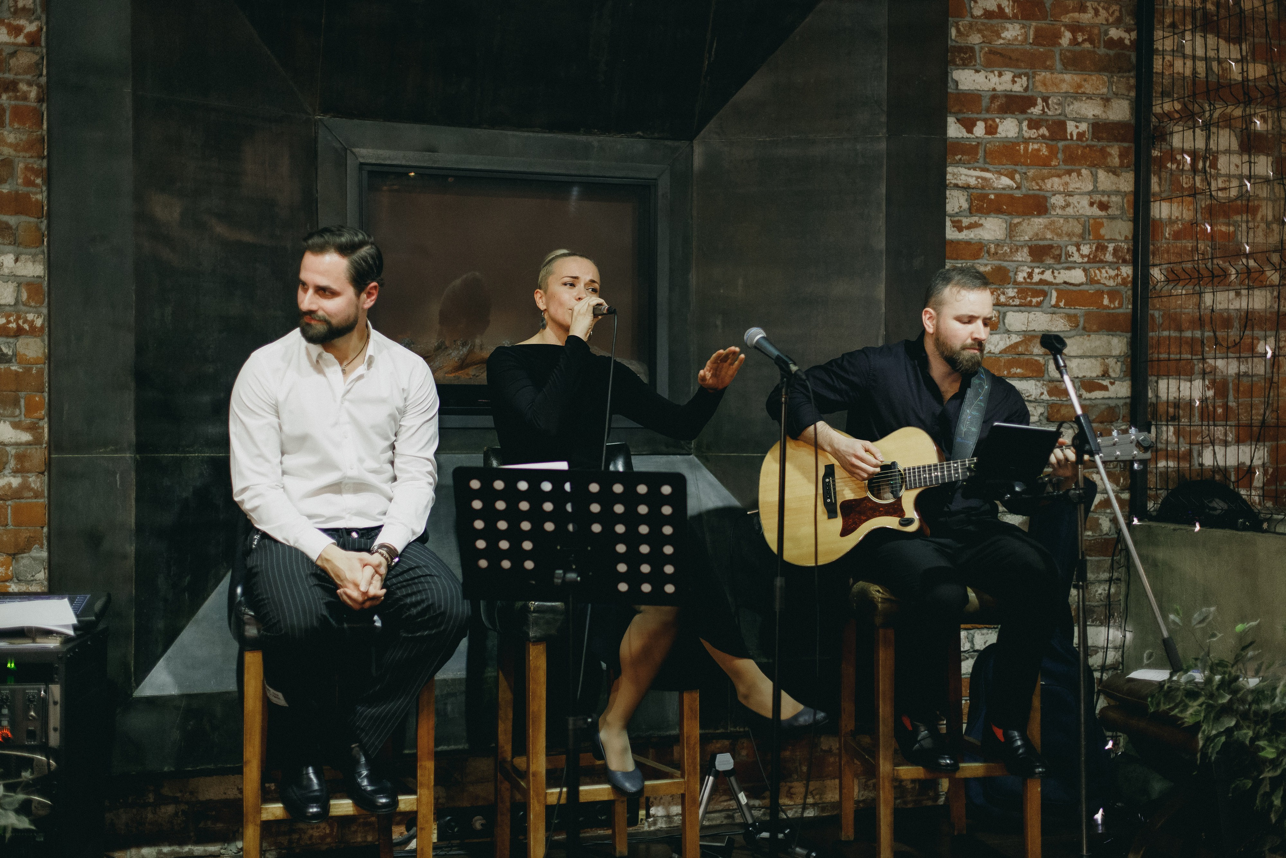 Музыкально-поэтический вечер с Иваном Засухиным. СВОИ. ФОТООТЧЕТЫ-СОБЫТИЯ-МЕСТА