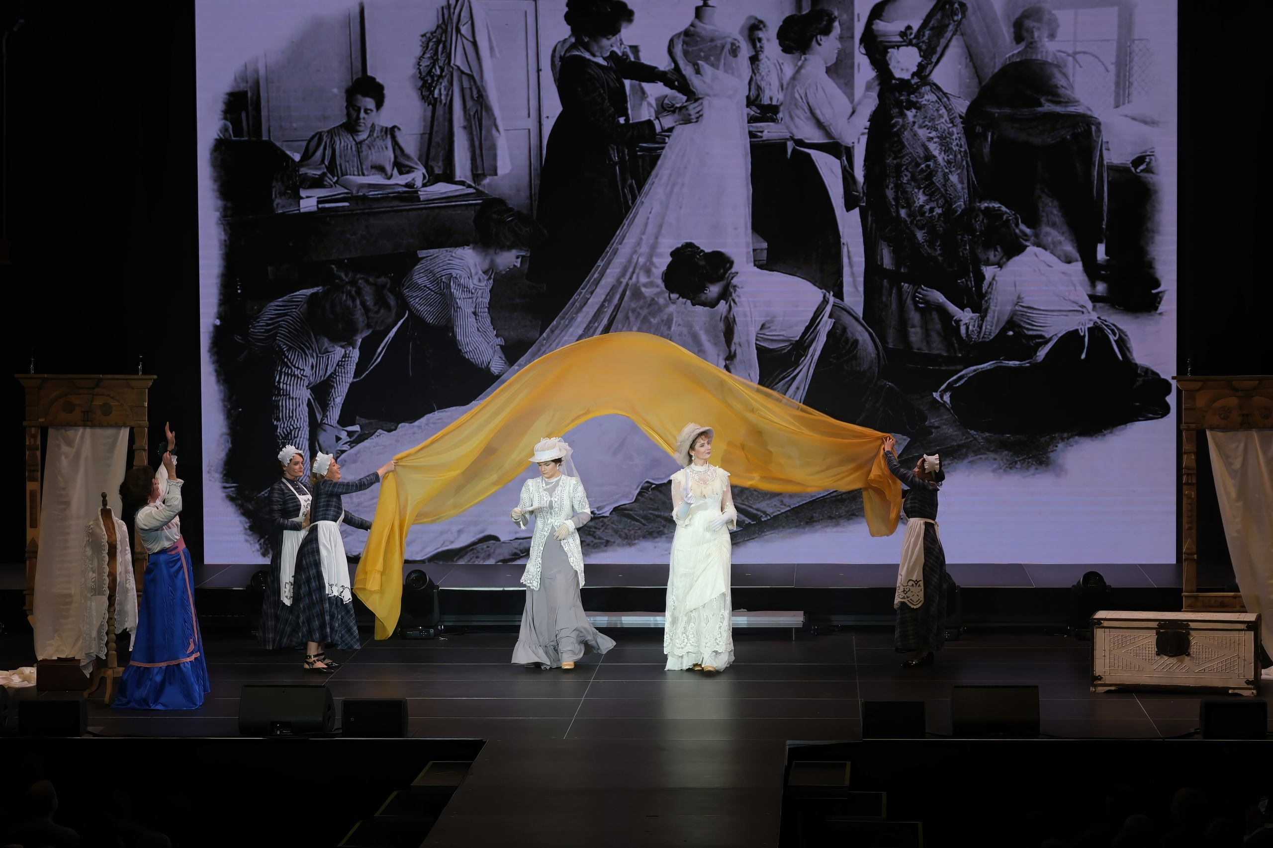 Подиумный спектакль «Стиль Надежды». Добро пожаловать в студию «Цифровой скульптор»  где искусство встречается с технологиями!