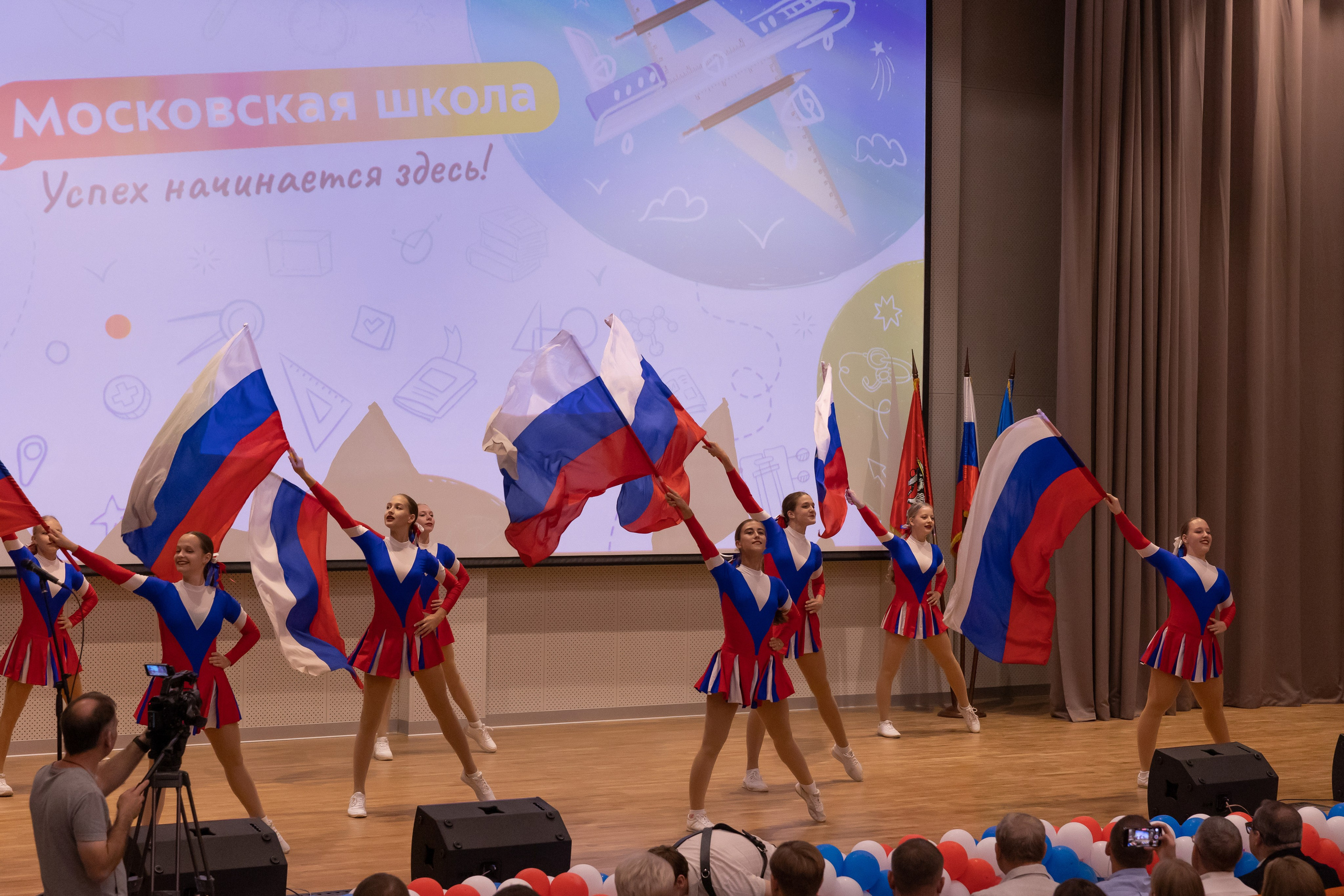 Первый раз в первый класс!. Сказочный фотограф для Вас и Вашей семьи