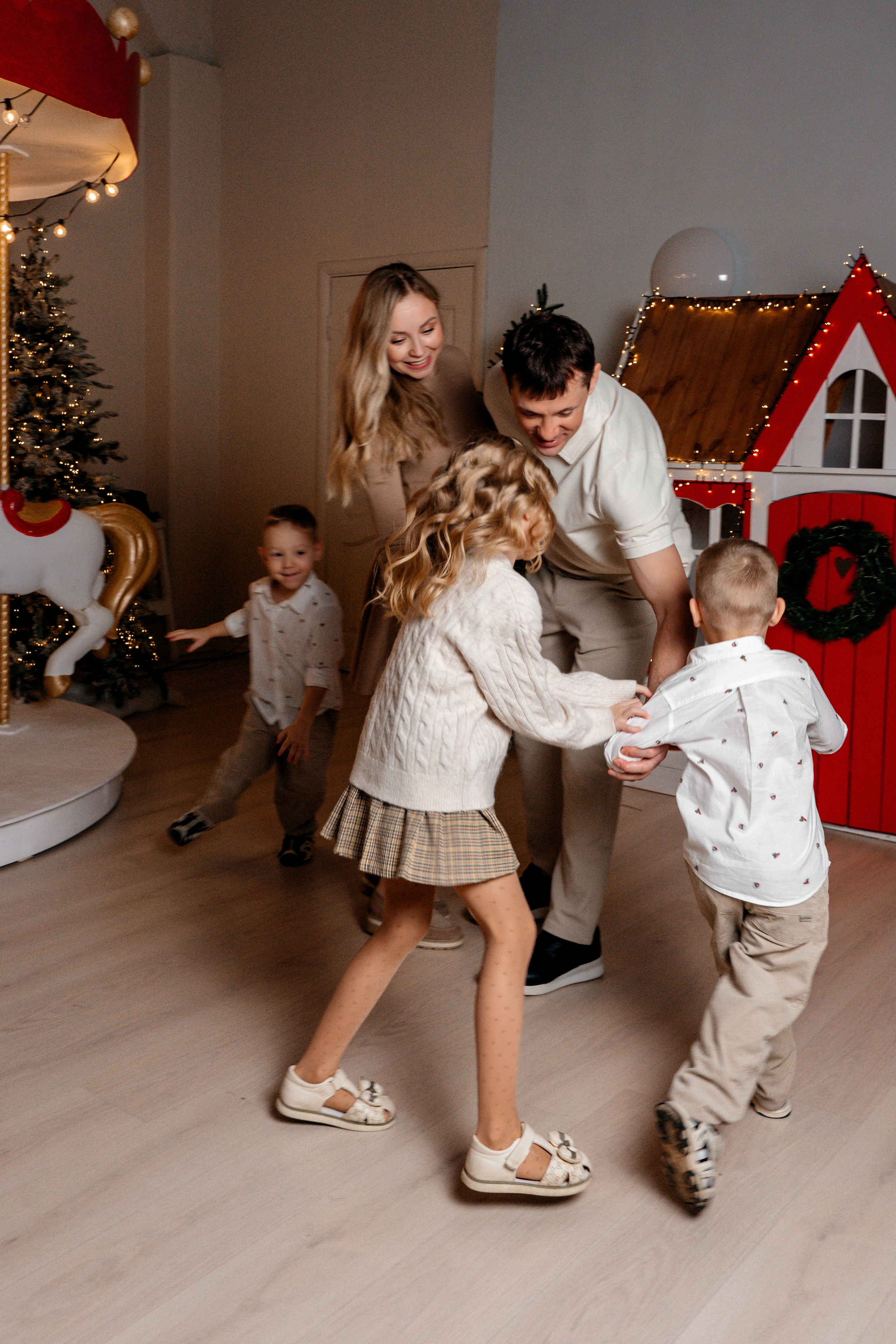 Катя и Дима — большая семья. Ваш семейный фотограф в Минске — Вика Трегубова