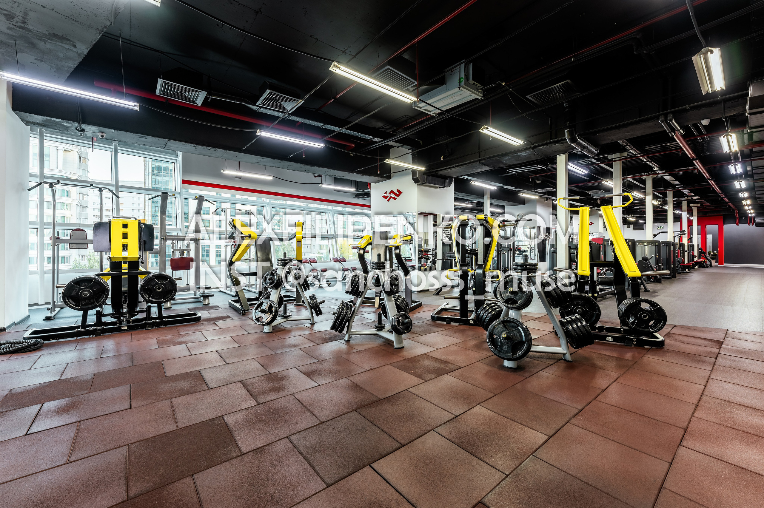 WORKOUT Достык 18. Фотограф интерьера недвижимости и архитектуры в Астане