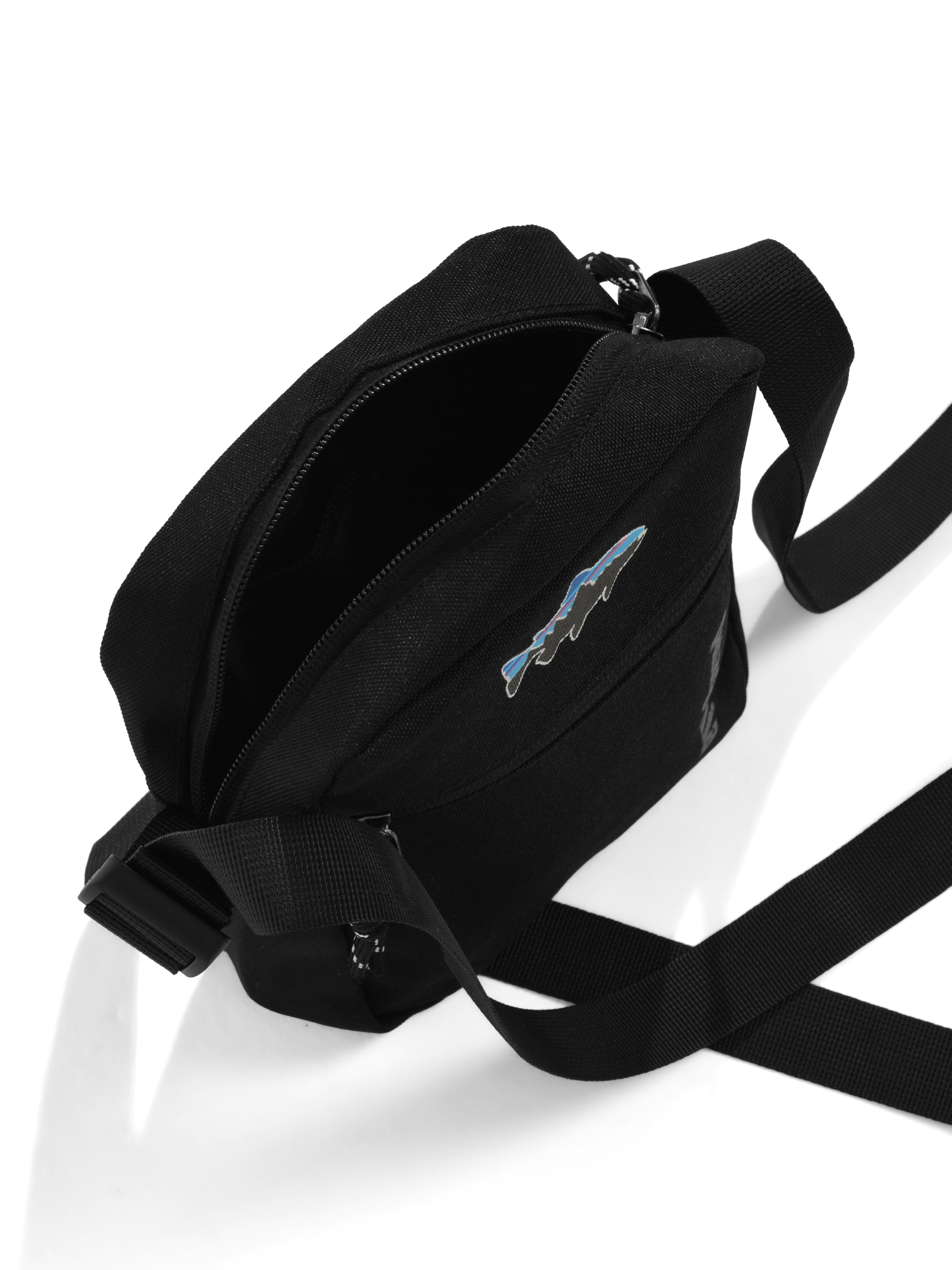 Сумки. INSPIRIA- Создание продающего контента для маркетплейсов в Москве и Московской области