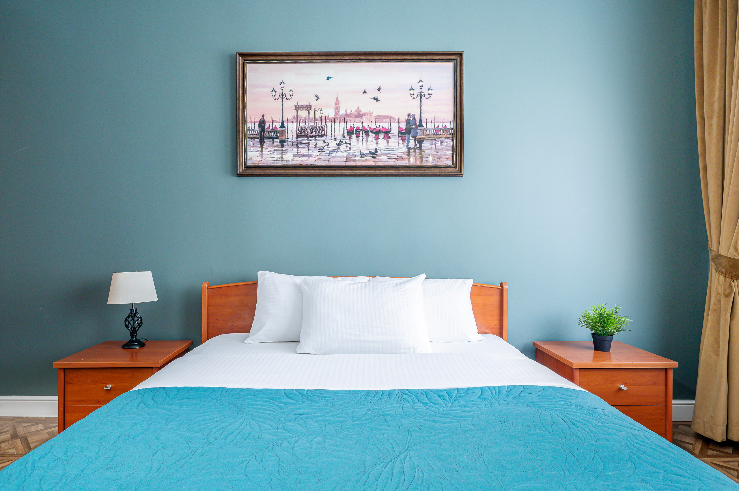 Квартира под посуточную аренду на Ул. Казанской в СПб. Интерьерный фотограф. Фото- видеосъемка недвижимости Санкт-Петербург