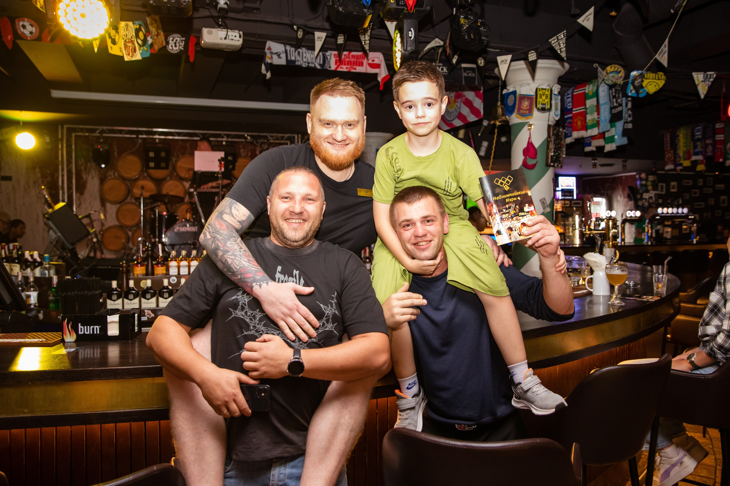 Паб 12. Репортажный фотограф Минск ❘ Костецкий Илья ❘ Беларусь