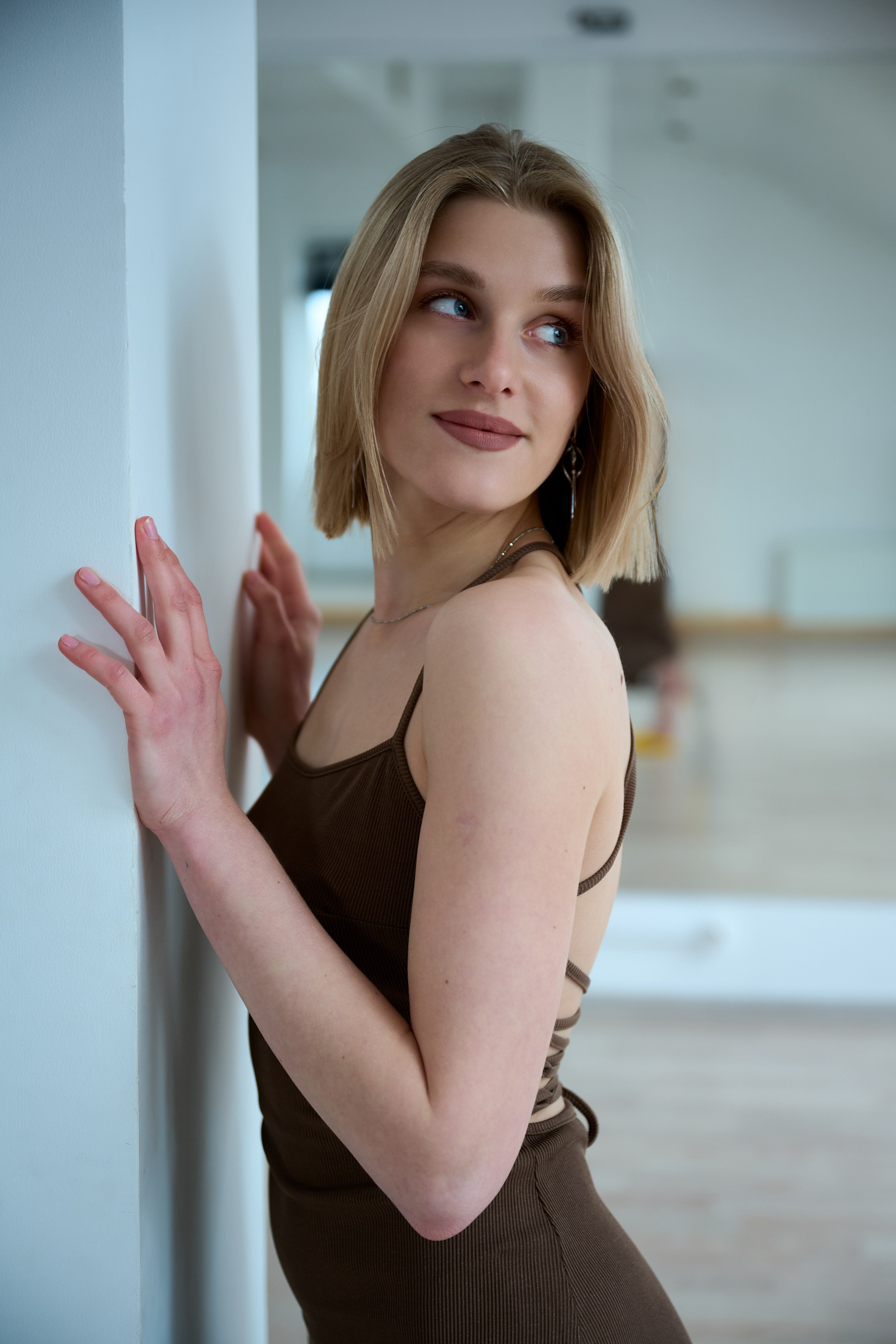 Алина — Тихая съемка. Тихая женская фотография — съёмка без ролей и позирования, где важнее состояние, чем образ