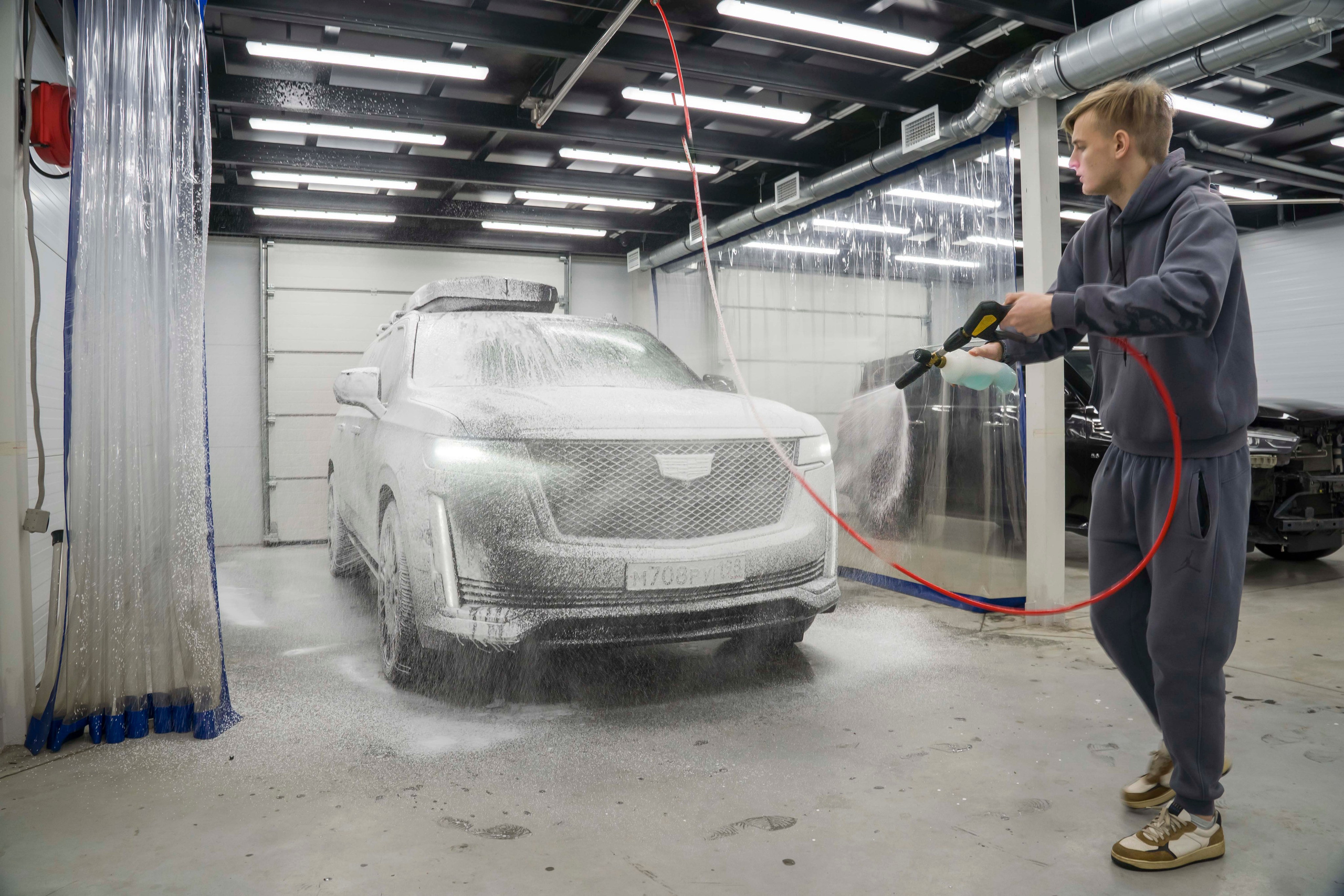 Съемка автосервиса автомойки. Фотограф в Санкт-Петербурге. Репортажная и все съёмки для бизнеса