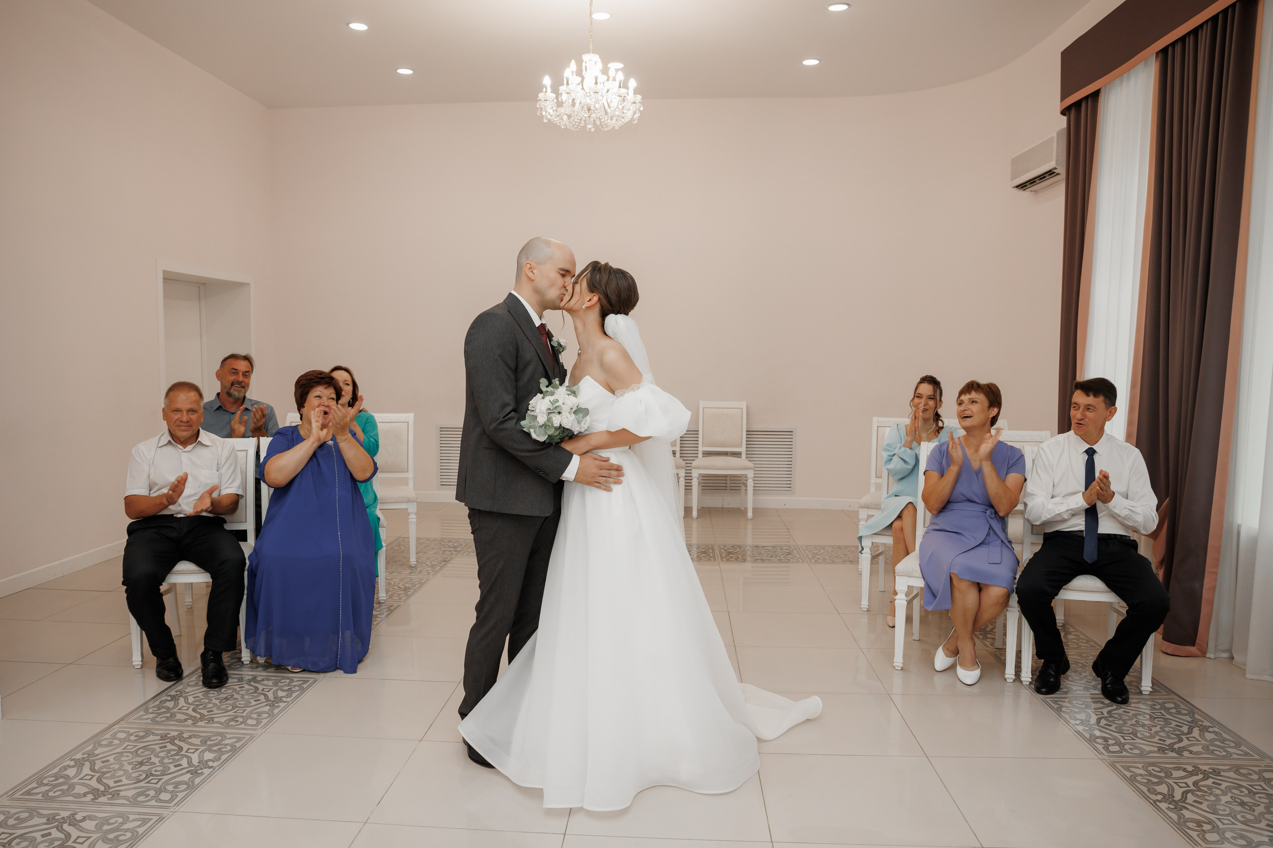 Полина и Дмитрий, загородный клуб «Барин», ЗАГС в г. Пушкино. Свадебный и репортажный фотограф (Москва, Королев и другие)