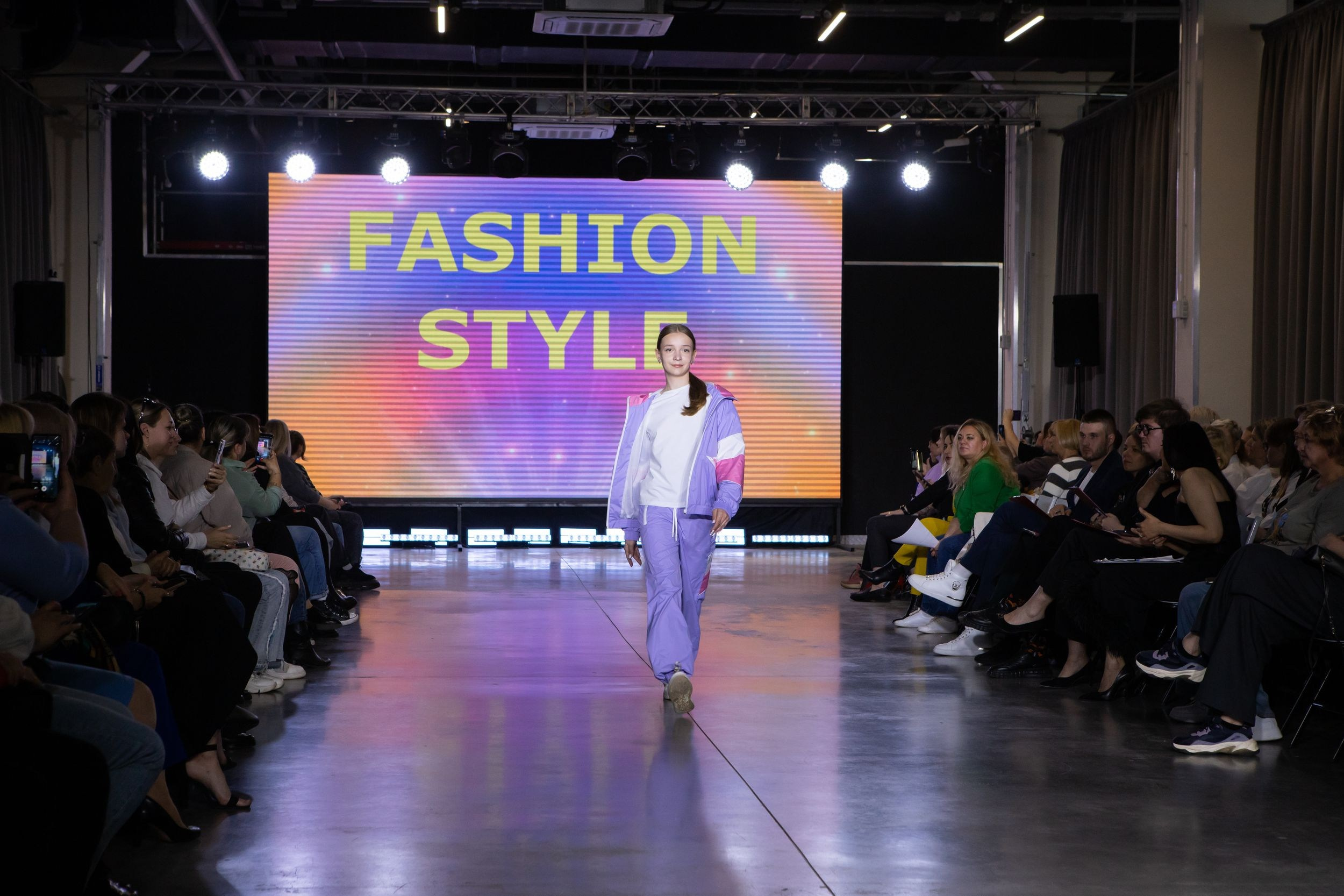 Фестиваль моды и красоты Fashion Style (11 мая 2024). Репортажный фотограф Алексей Пирязев