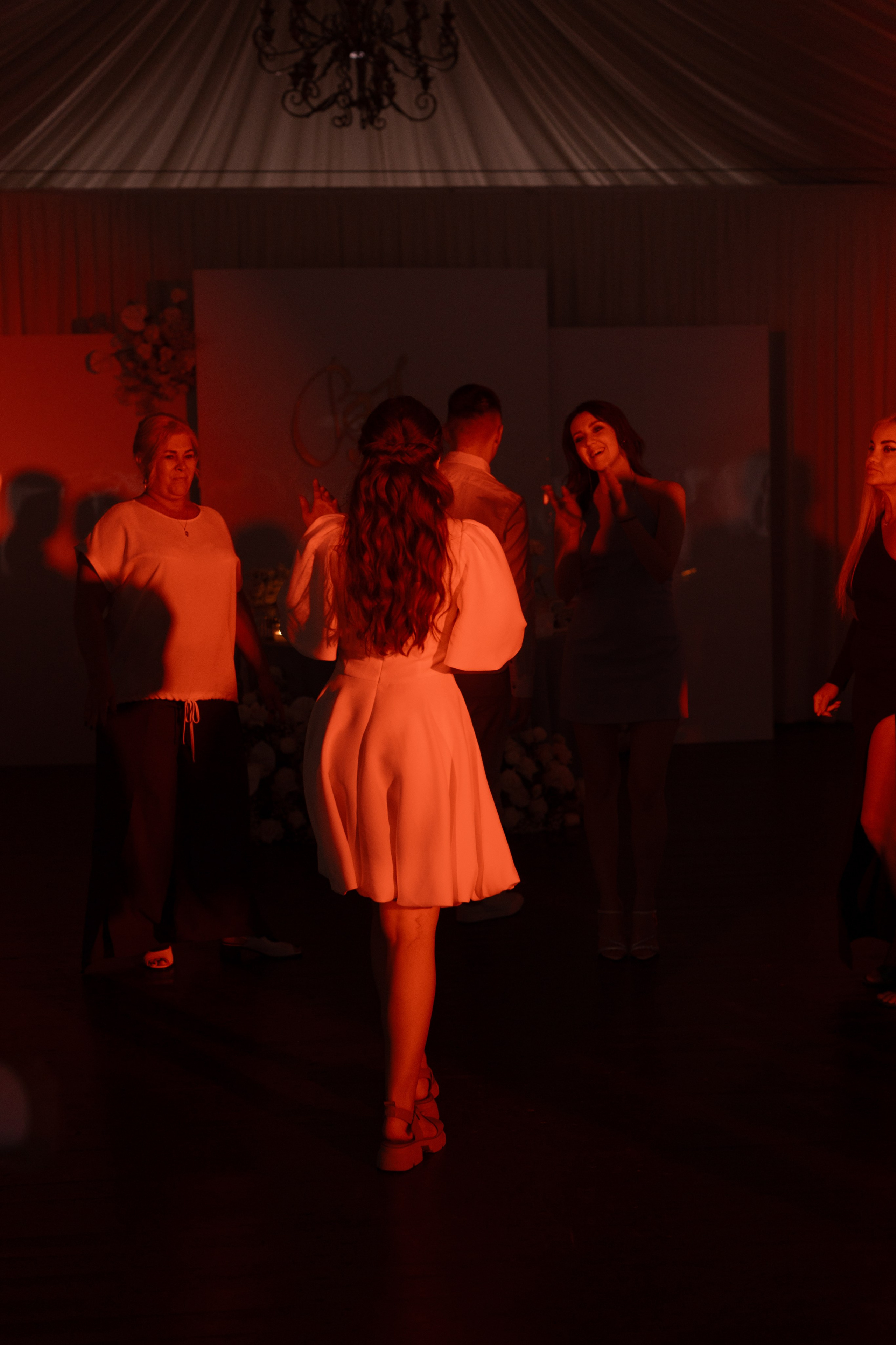 Виталий и Полина: свадьба загородом, где дождь не помеха. @dariazphoto свадебный фотограф