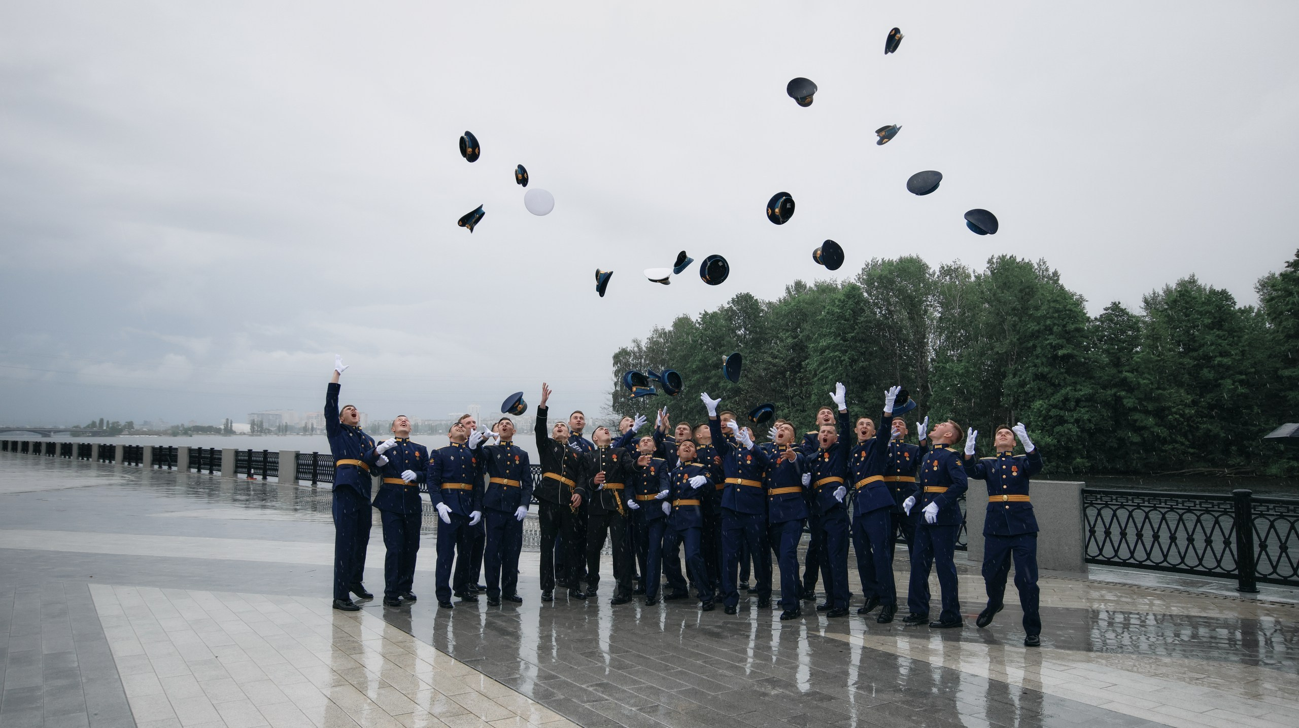 Выпуск Военно Воздушной Академии. Свадебный и репортажный фотограф Дмитрий Кононенко