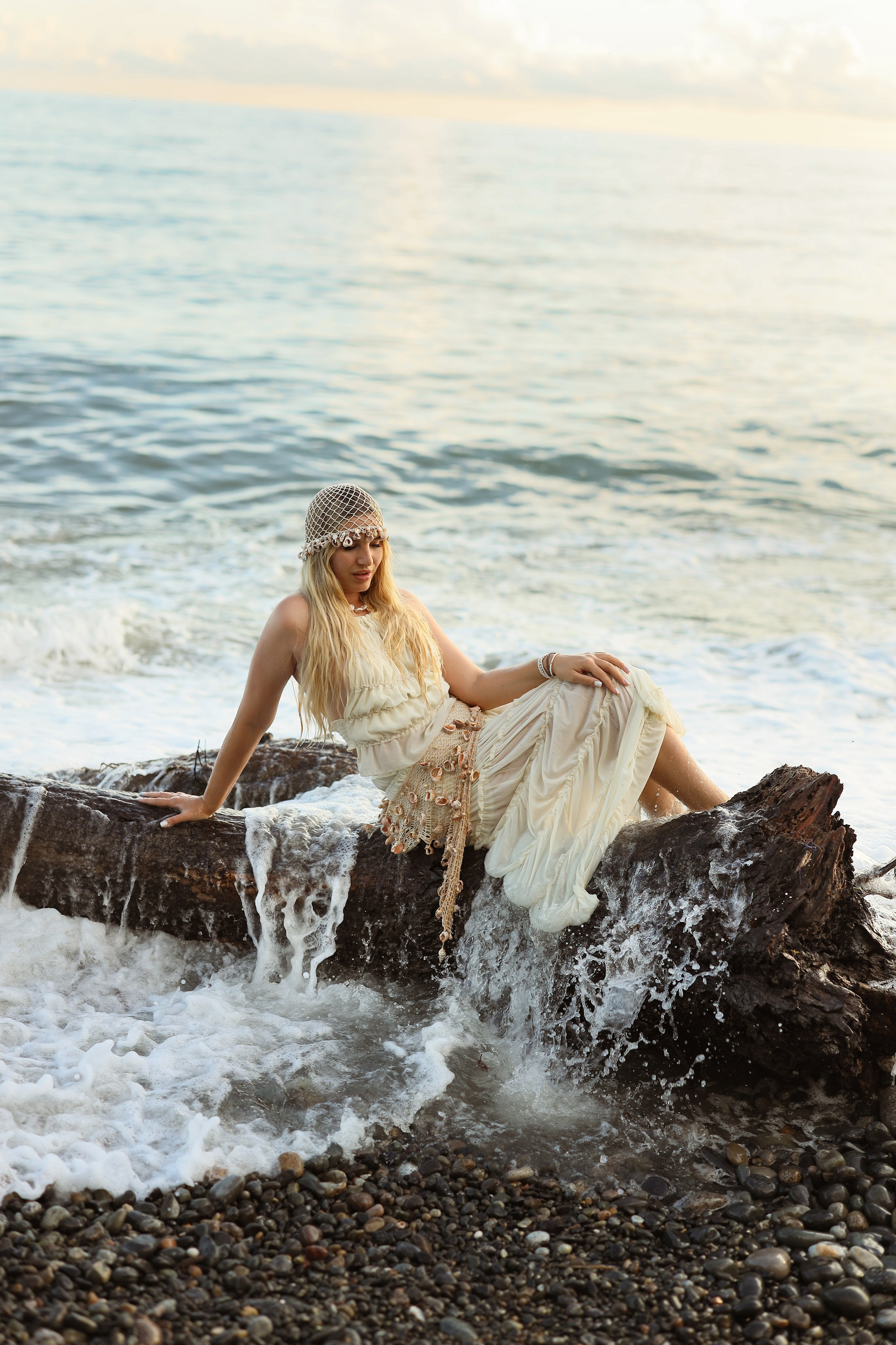 Фотосессия для Валерии на пляже Абхазии. Свадебный и семейный фотограф в Абхазии Жанна Соснина