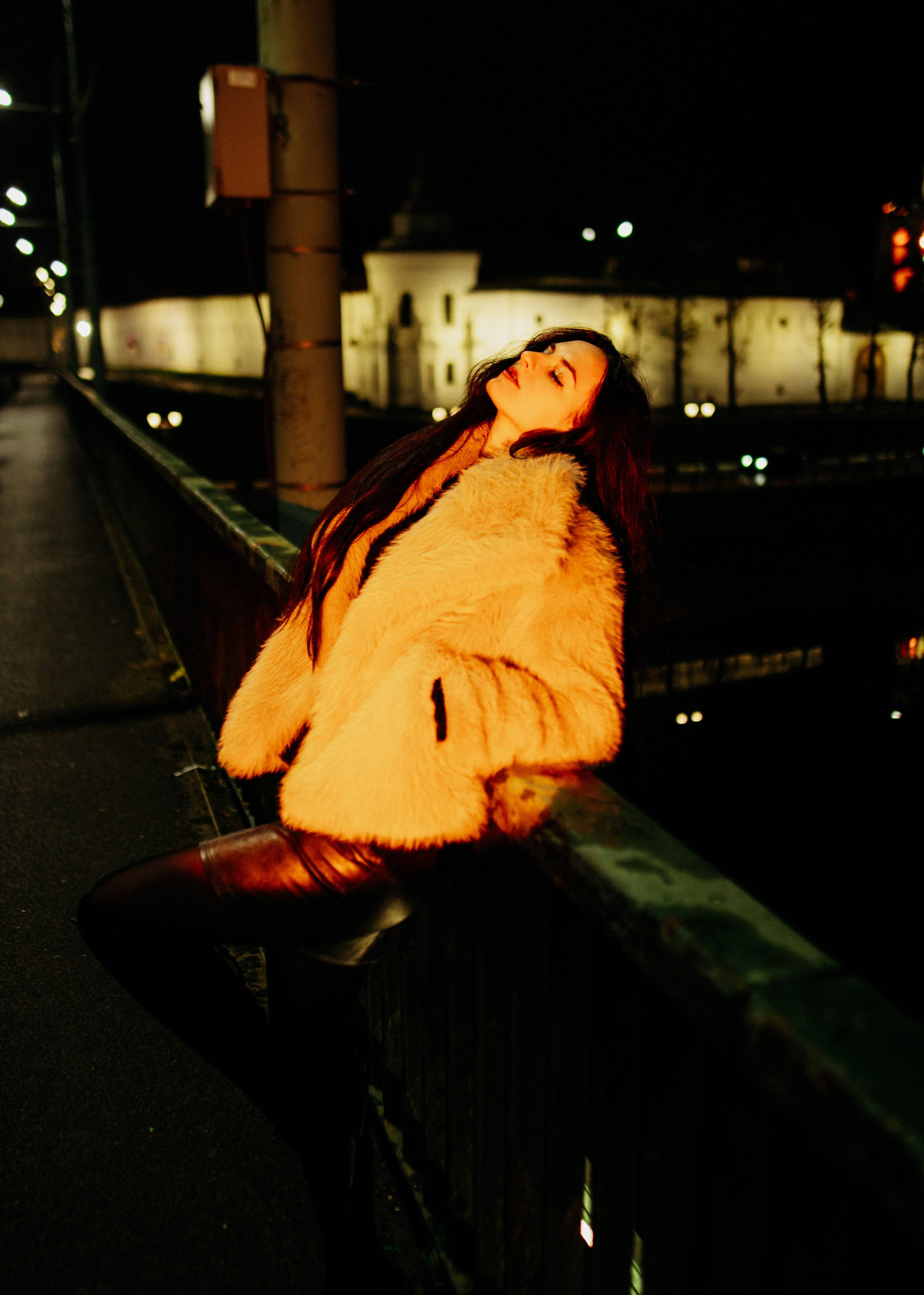Night my. Sun Betty — кинофотограф Элизабет