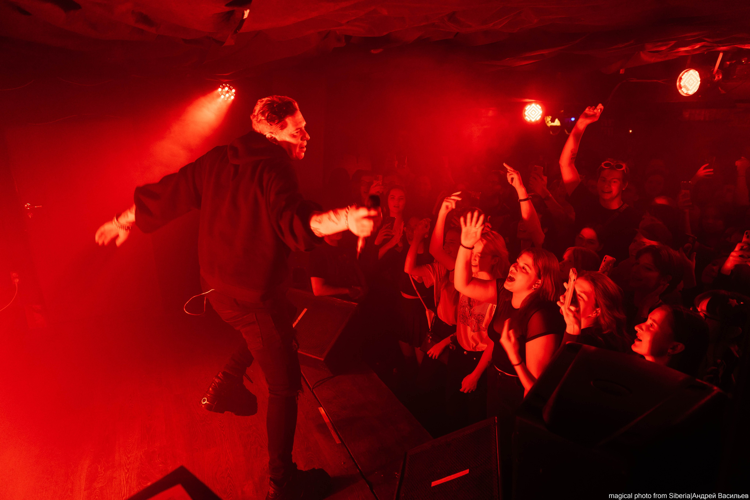 Playingtheangel. _Carpe diem_