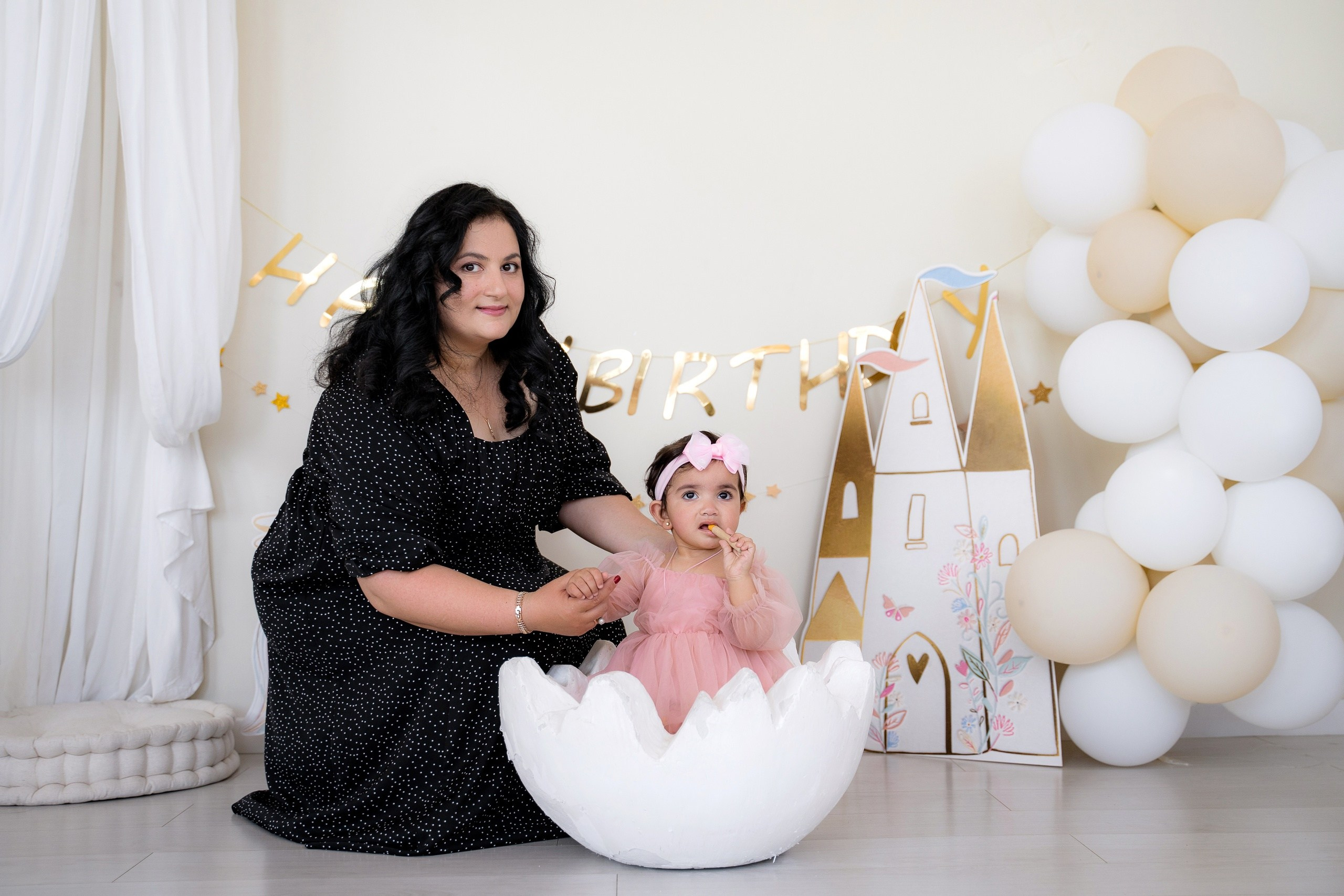 Фотосессия Cake Smash. Фотостудия Малина в городе Улан-Удэ. Фотограф Ирина Жарникова