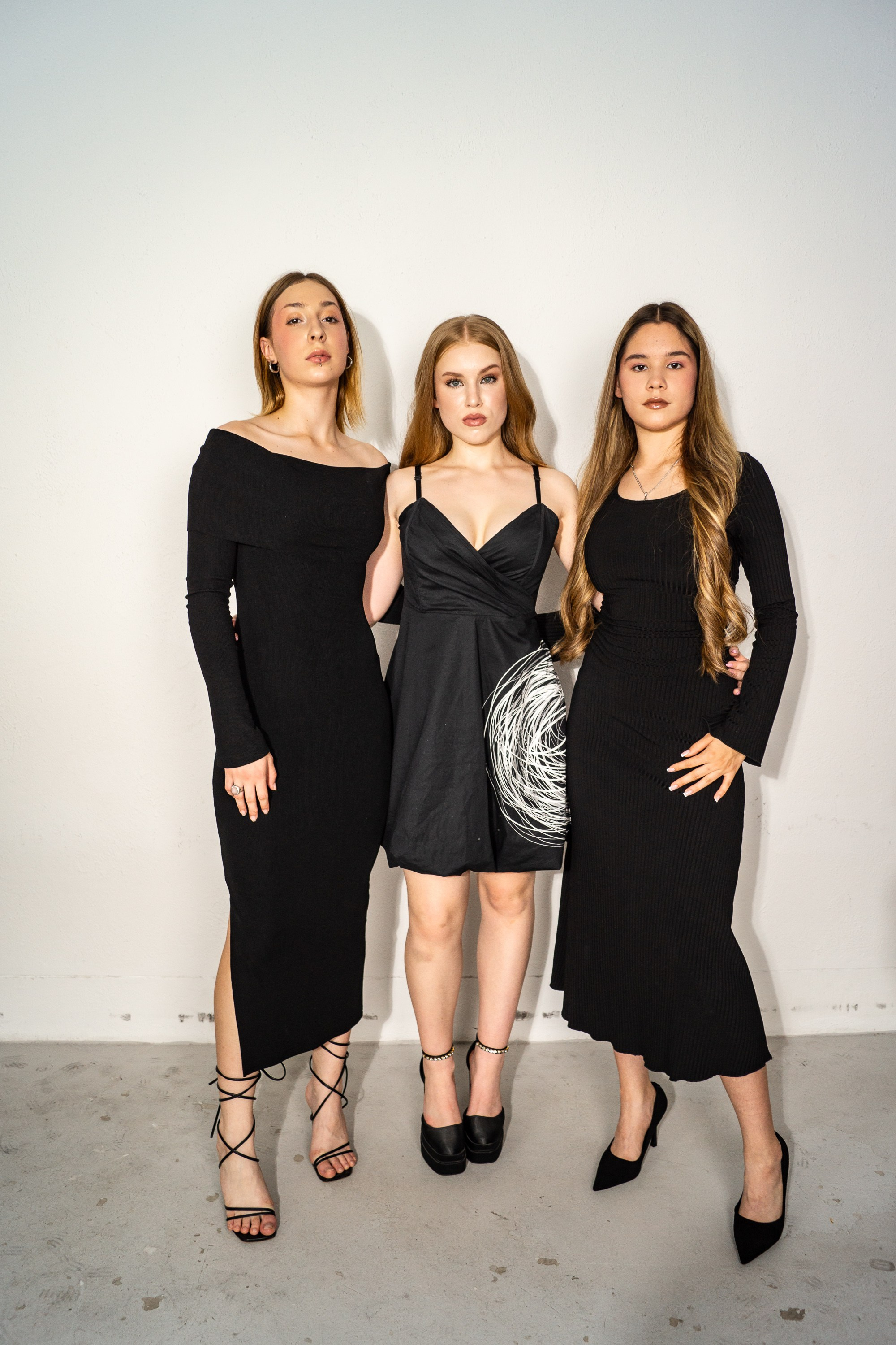 Студия (групповая съемка). Разноплановый фотограф в Москве