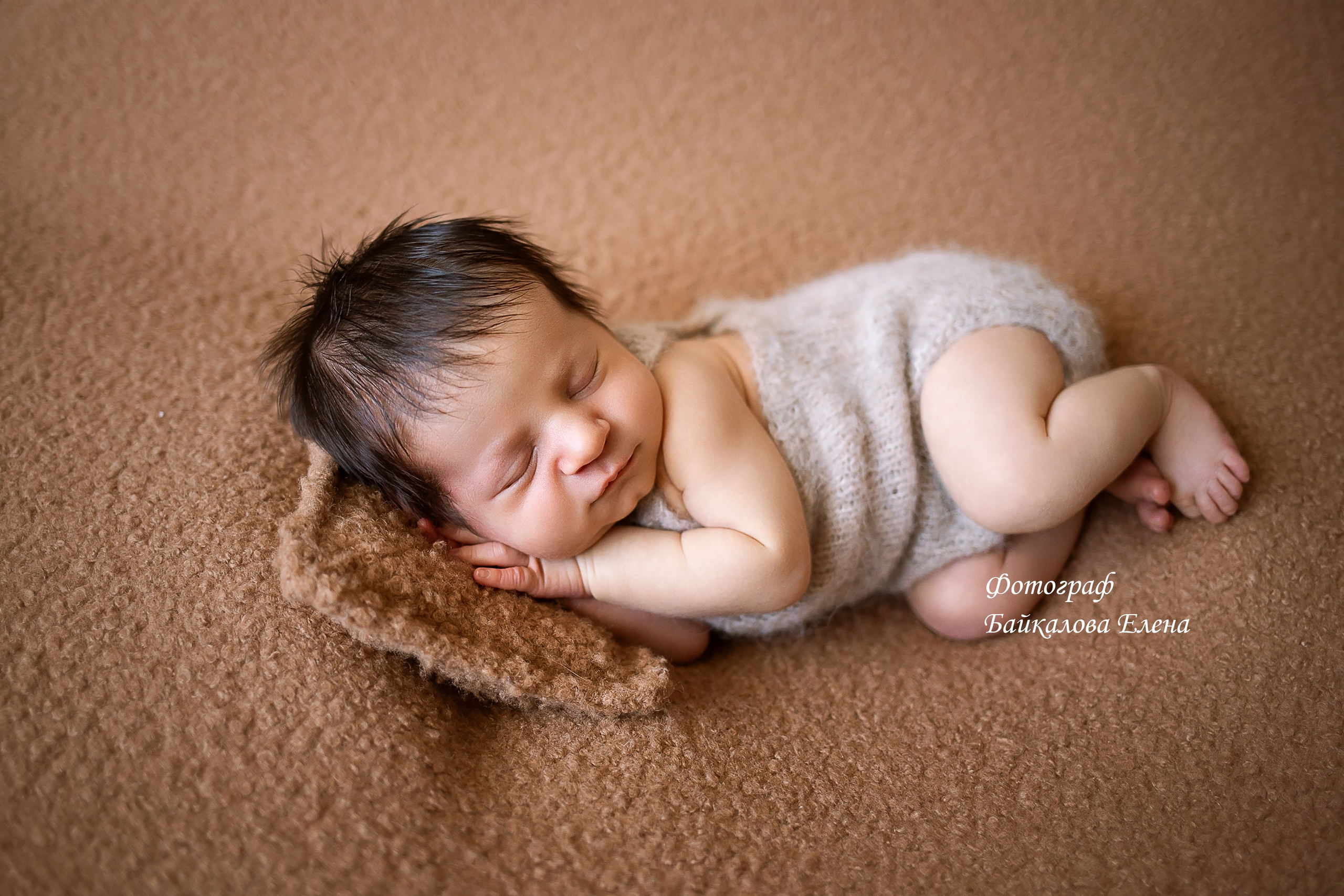 Фотосессия новорожденного. Фотограф новорожденных в Новосибирске