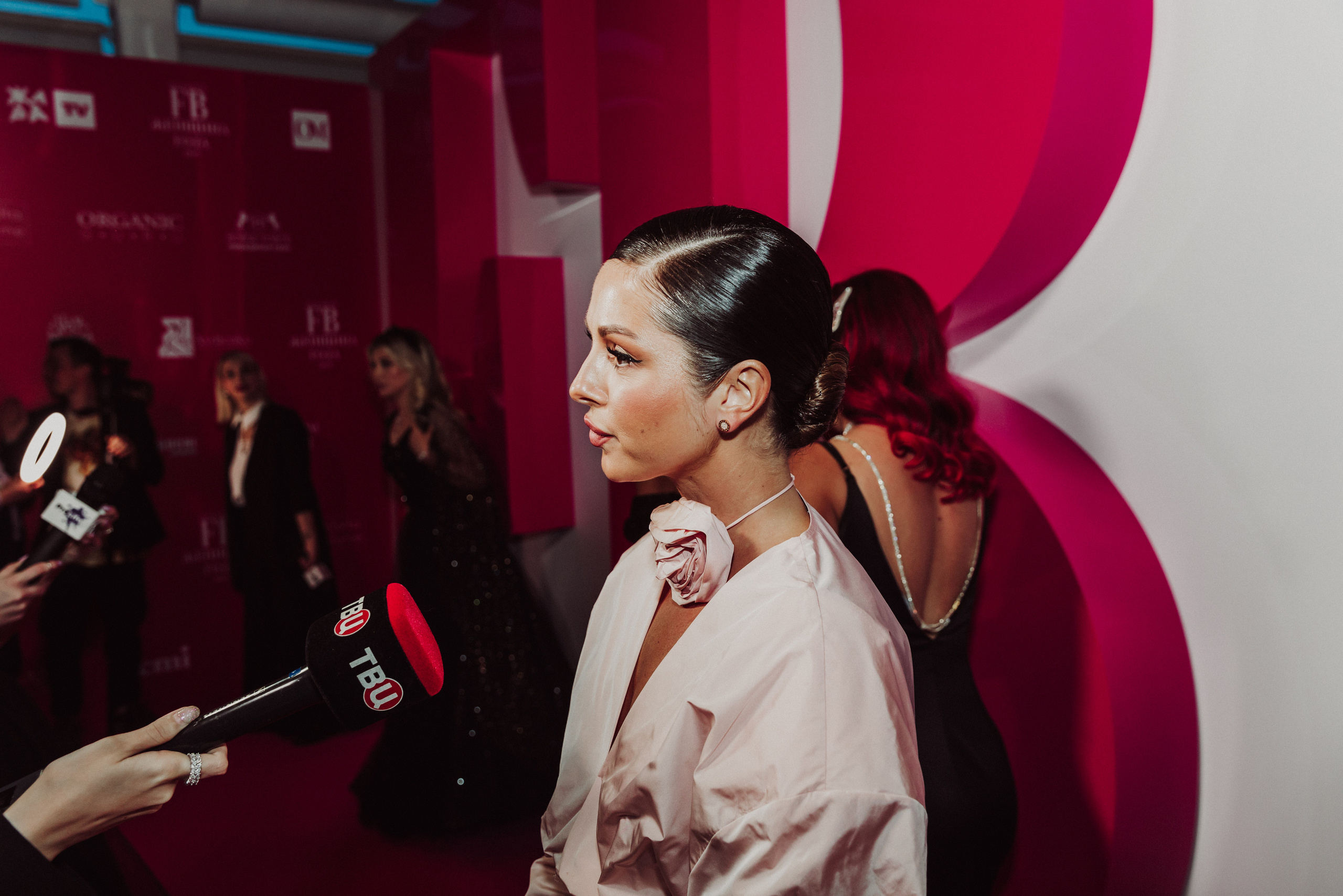 By Fashion Beaty: Женщина года 2023 — ресторан Backstage. Фотограф и Видеограф в Москве Дарья Арсентьева