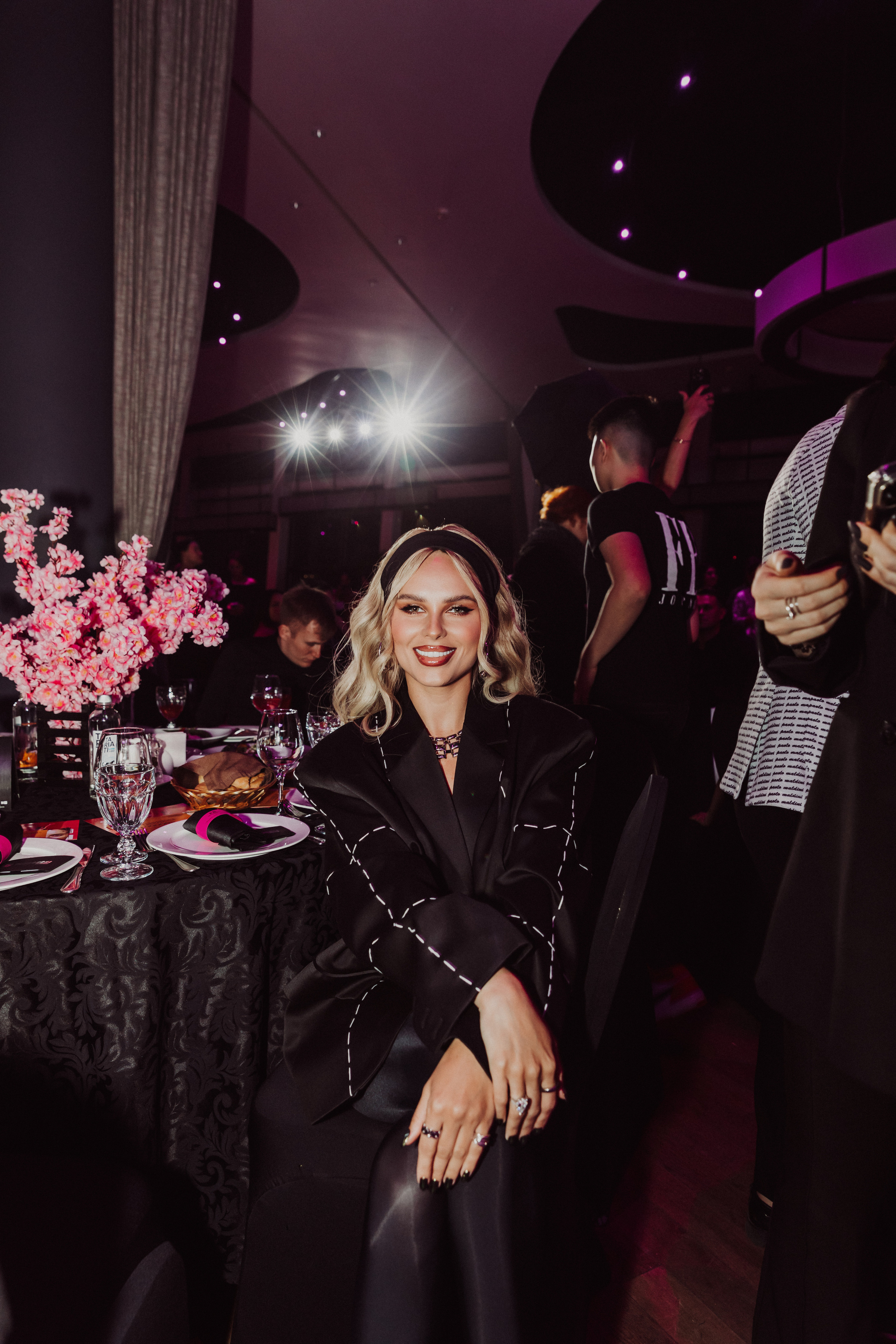 By Fashion Beaty: Женщина года 2023 — ресторан Backstage. Фотограф и Видеограф в Москве Дарья Арсентьева