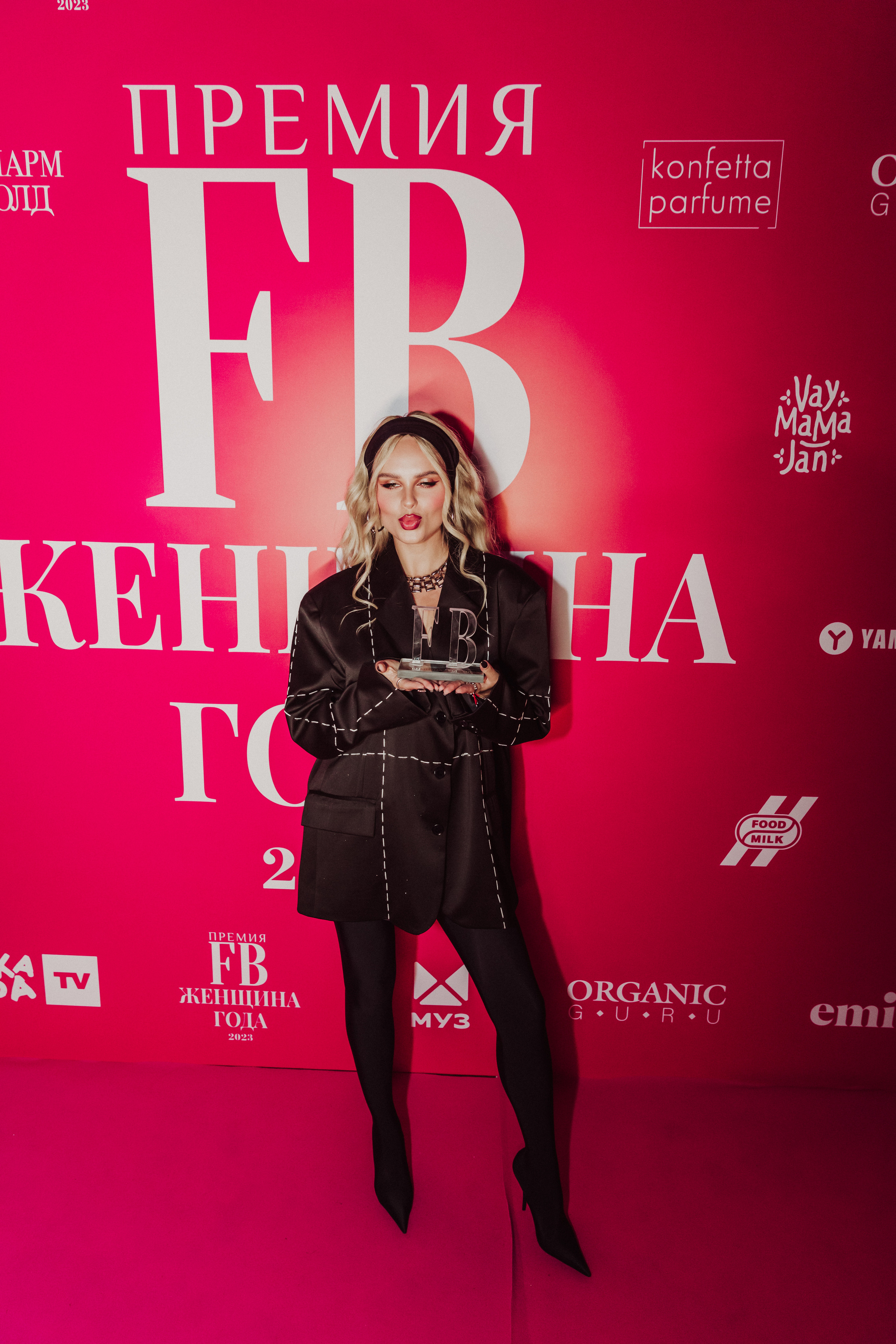 By Fashion Beaty: Женщина года 2023 — ресторан Backstage. Фотограф и Видеограф в Москве Дарья Арсентьева