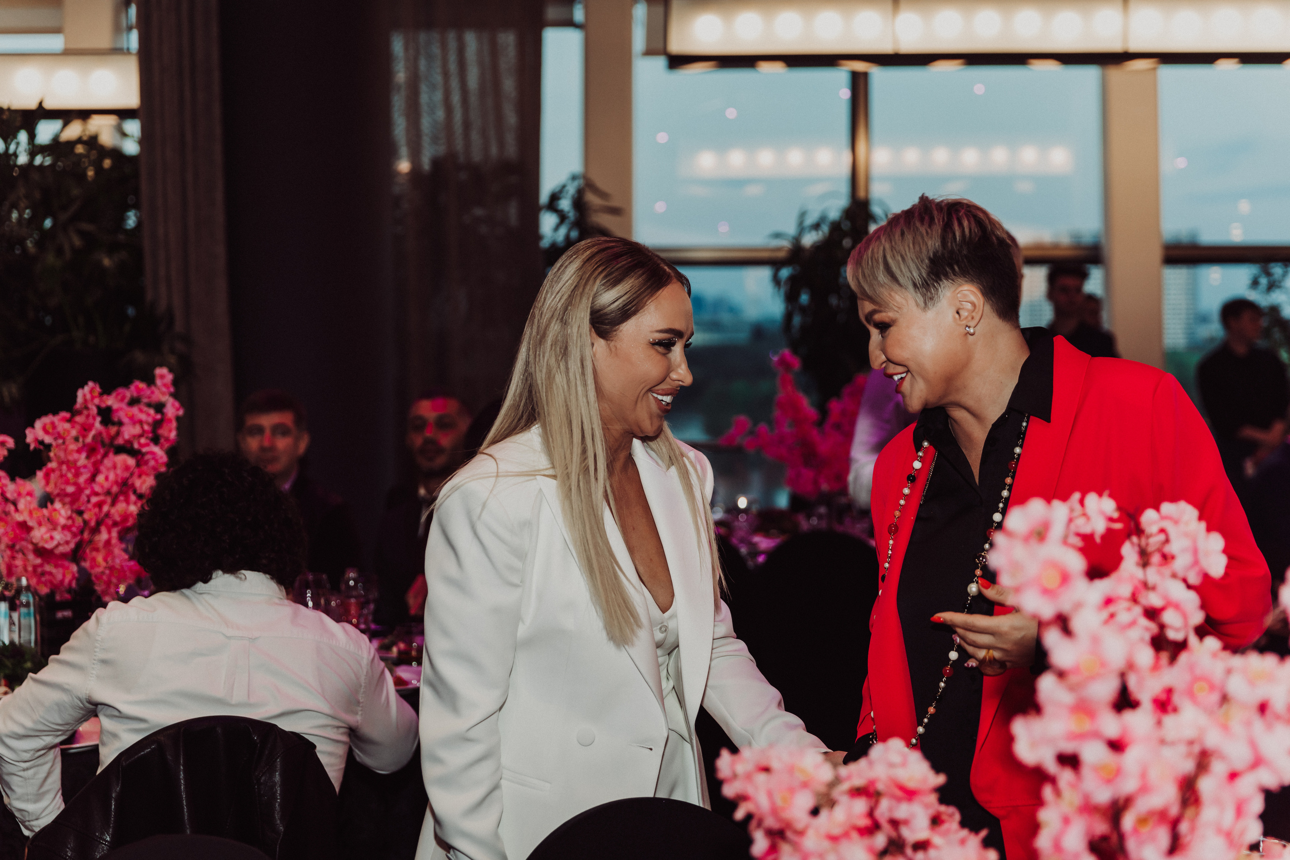 By Fashion Beaty: Женщина года 2023 — ресторан Backstage. Фотограф и Видеограф в Москве Дарья Арсентьева