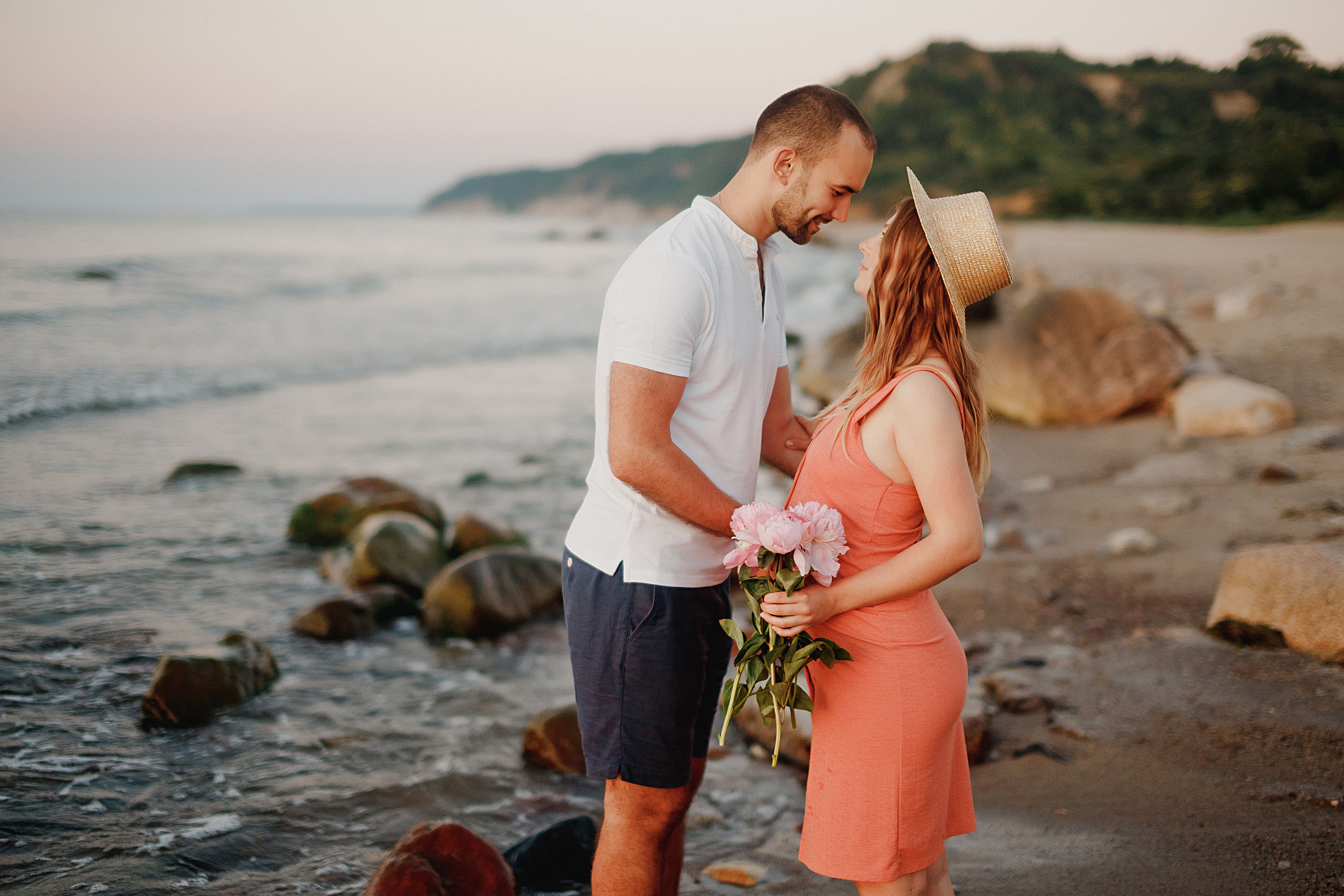 В ожидании чуда на море. Свадебный фотограф Калининград Пасюта Данила
