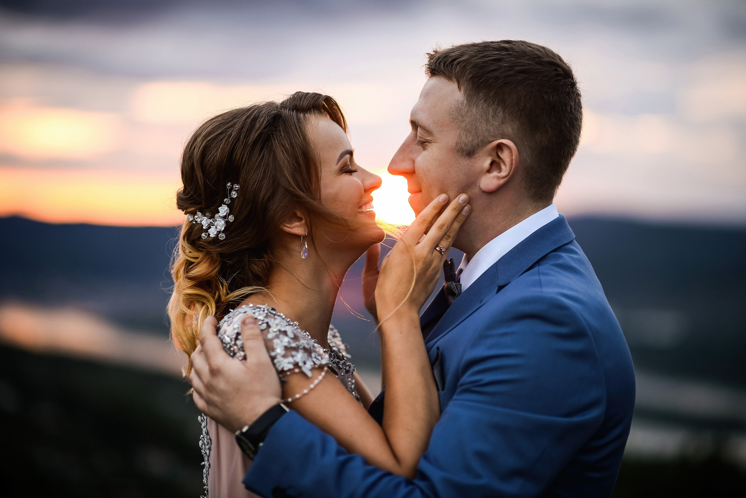 💐 Радик и Яна — душевная загородная свадьба в Villatic | Теплые фото под Красноярском. 📸 Свадебный и семейный фотограф в Красноярске Тихомиров Евгений | 17 лет опыта | 800+ свадеб