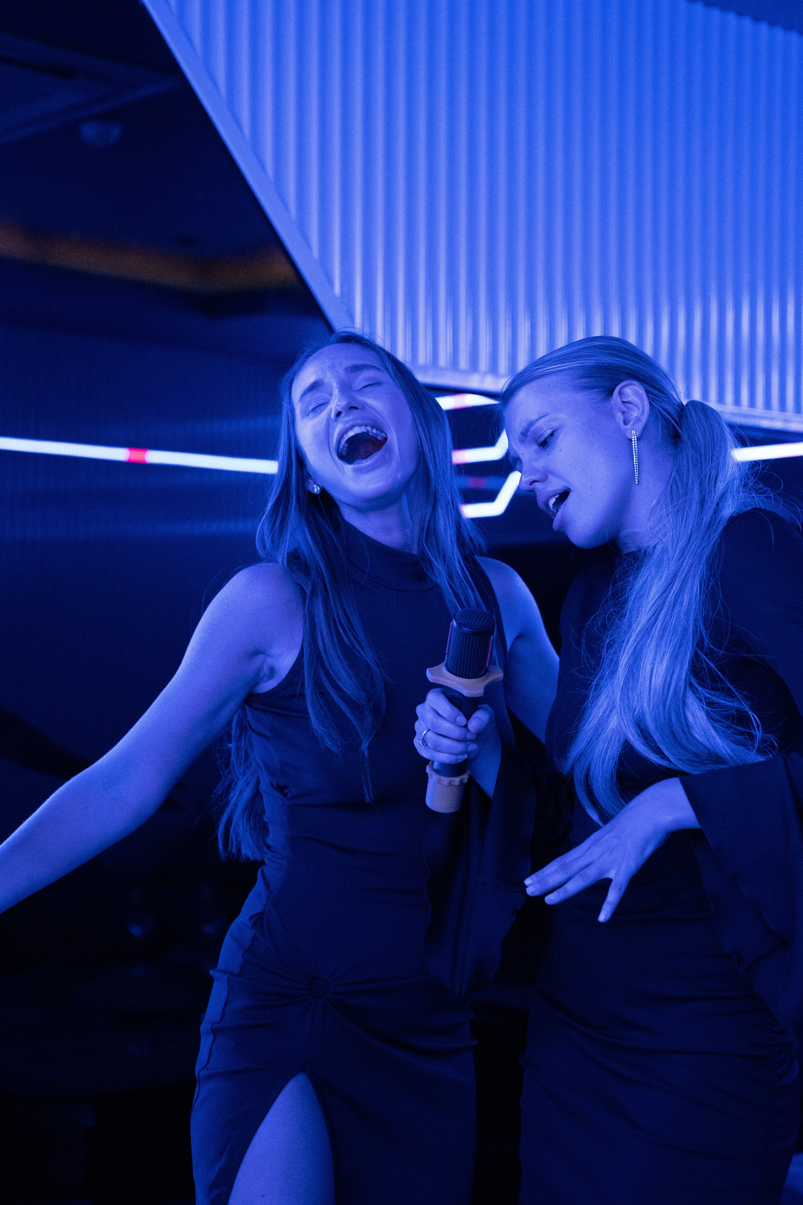 TEMPO KARAOKE. Brand designer | photographer | model